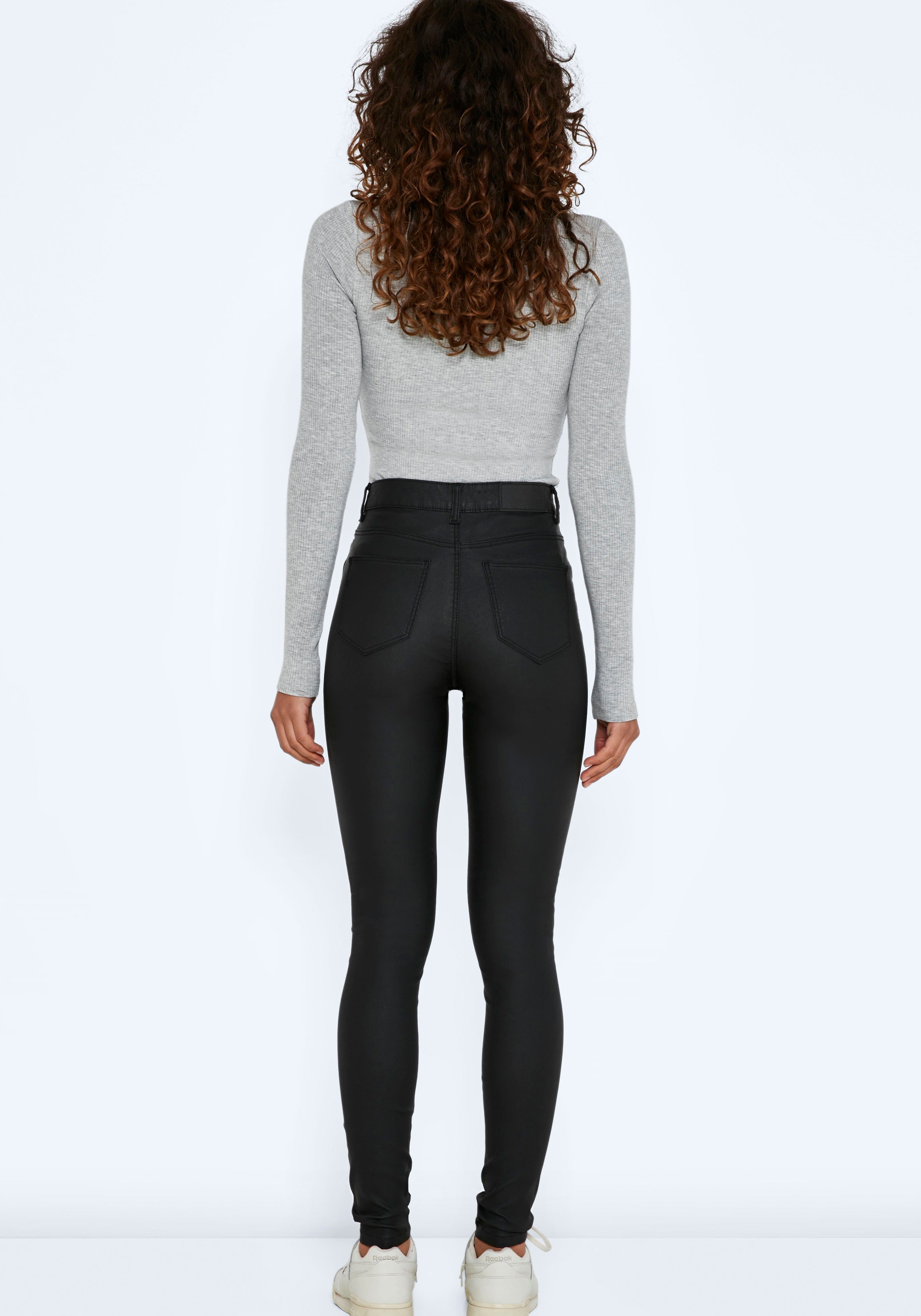 Noisy may Imitatieleren broek NMCALLIE HW SKINNY COATED PANTS NOOS