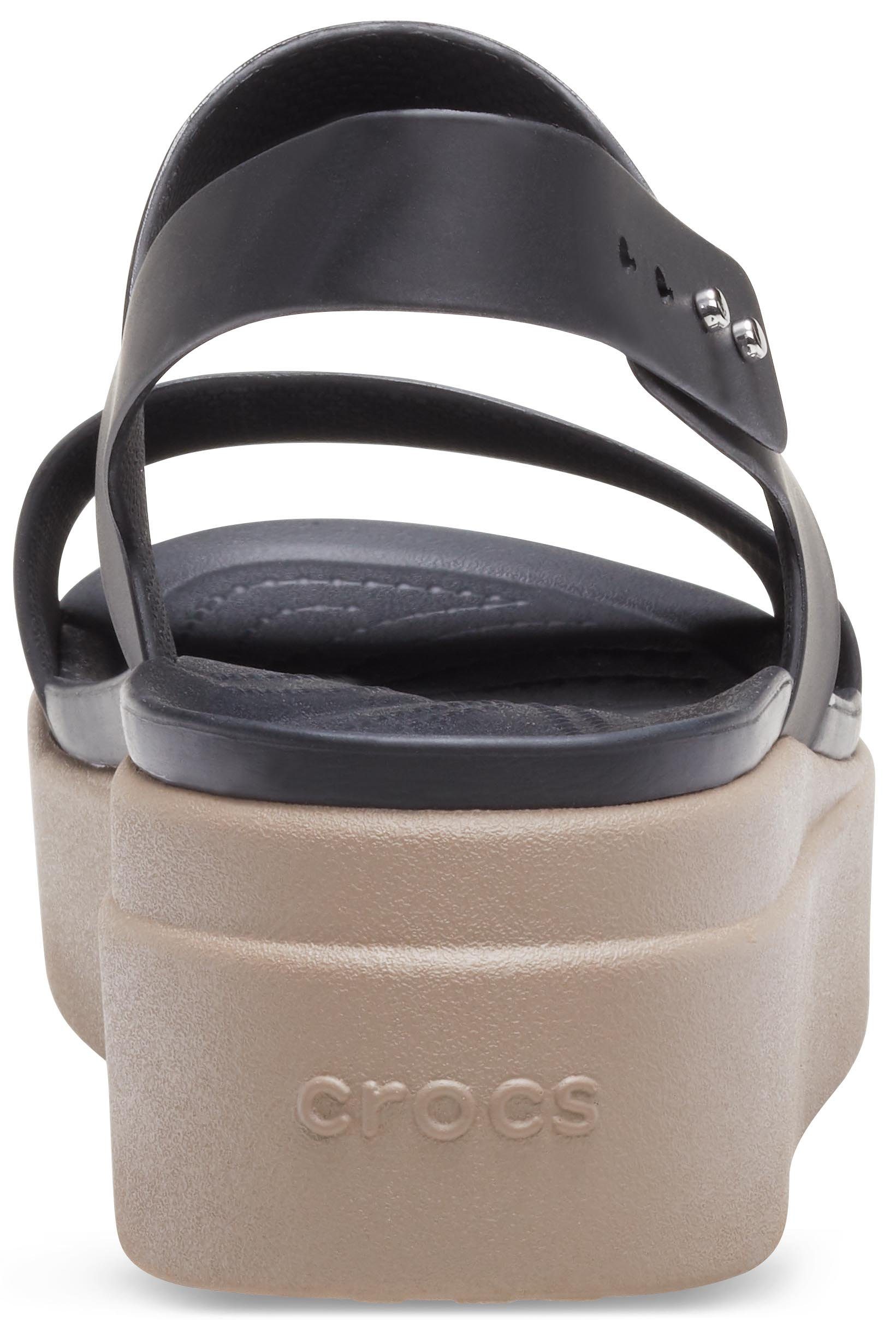 Crocs Sleehaksandaaltjes Brooklyn Low Wedge zomerschoen, sandaal, sleehak, met modieuze plateauzool