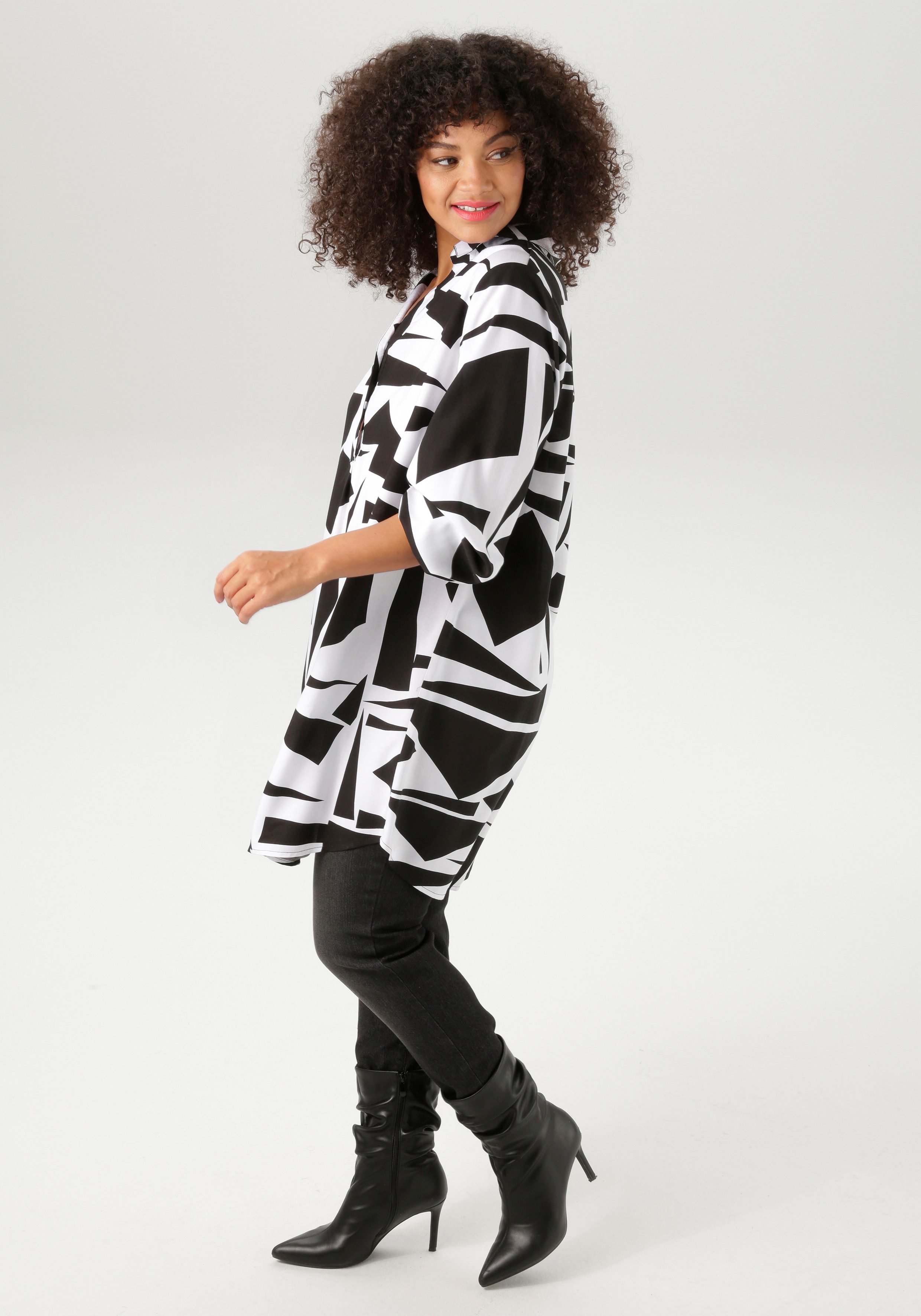 Aniston PLUS Lange blouse met kleurrijke, grootvlak print