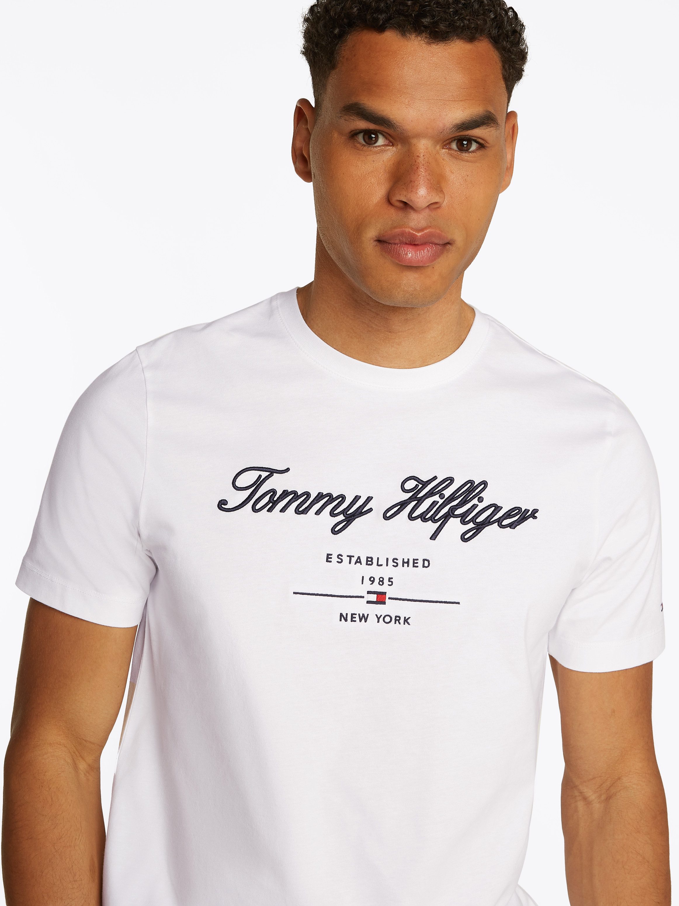 Tommy Hilfiger T-shirt SCRIPT LOGO TEE met opgestikt logo