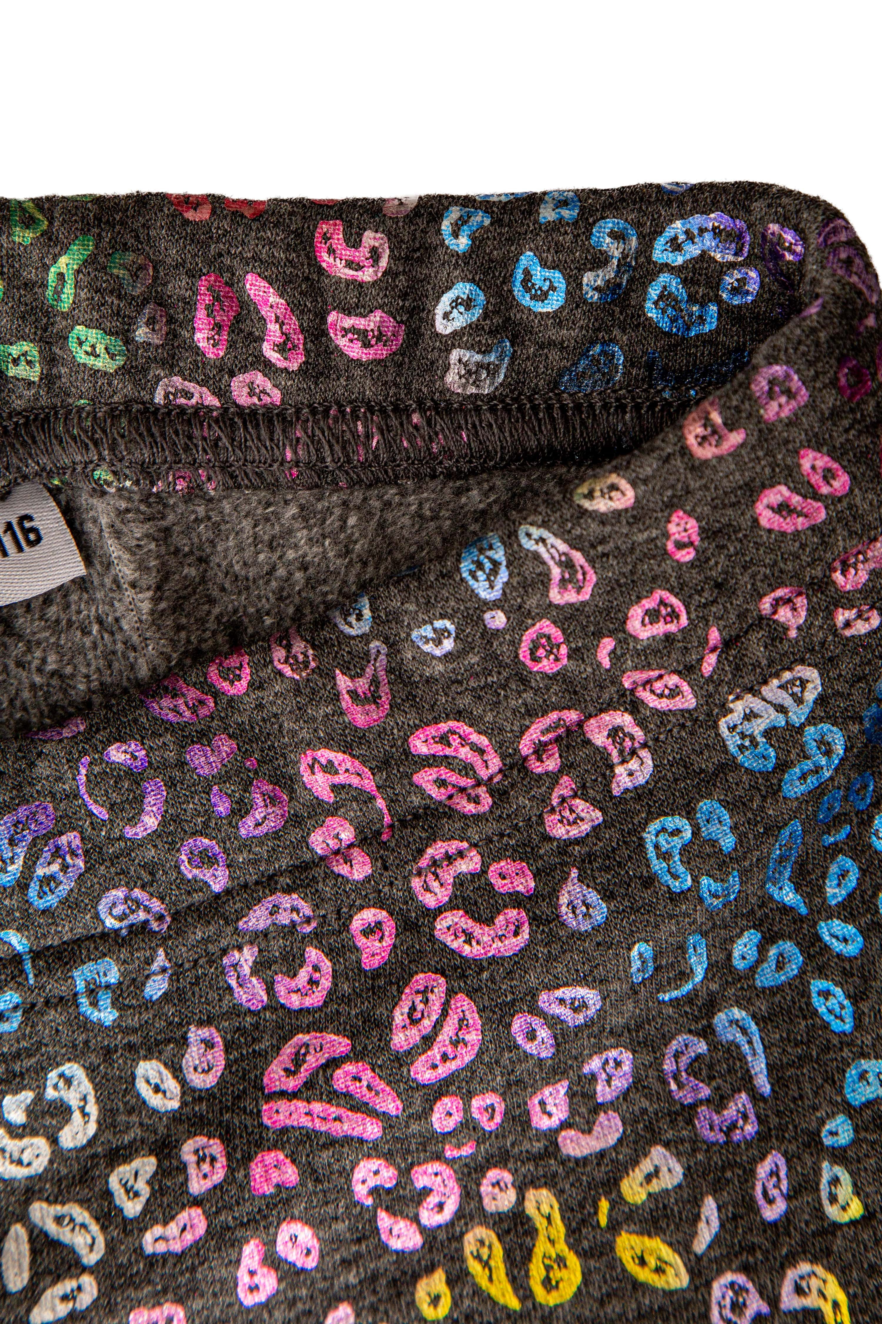 happy girls Tricotlegging in kleurrijke all-over print