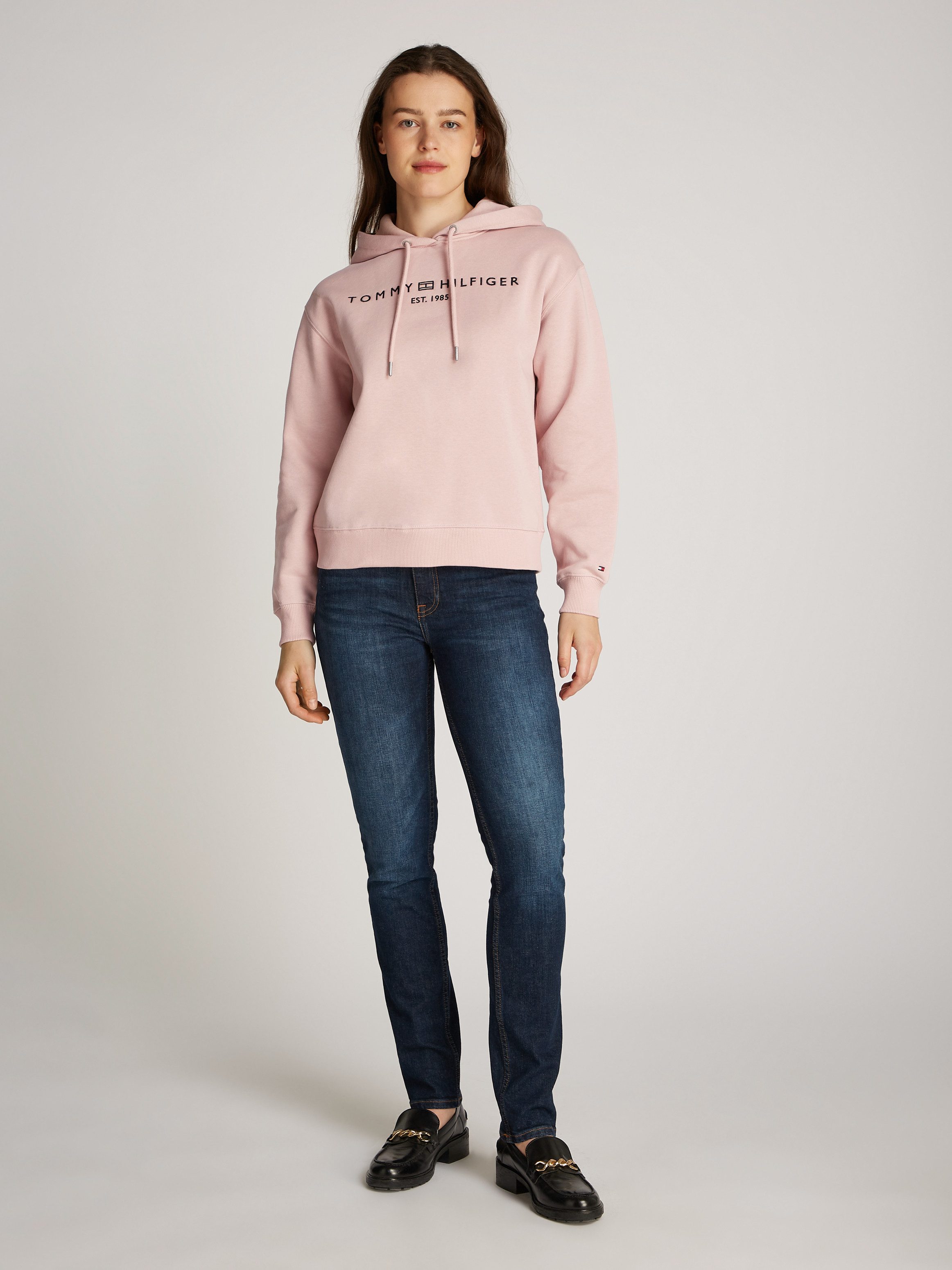 Tommy Hilfiger Hoodie MDRN REG CORP LOGO HOODIE met geborduurd logo-opschrift