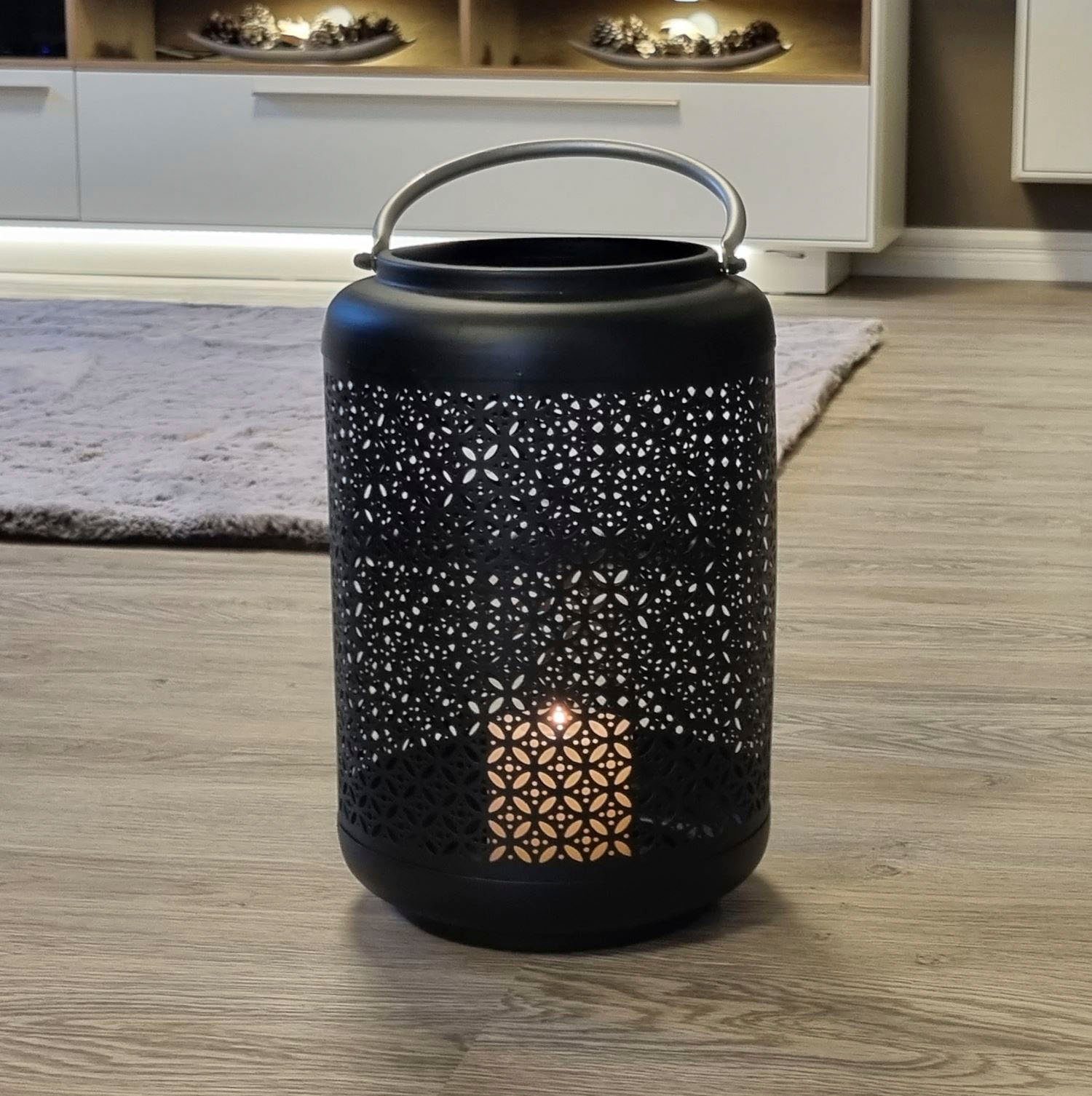 Ambiente Haus Lantaarn met kaars Lantaarn met zilverkleurige handvat - (H) 42 cm (1 stuk)