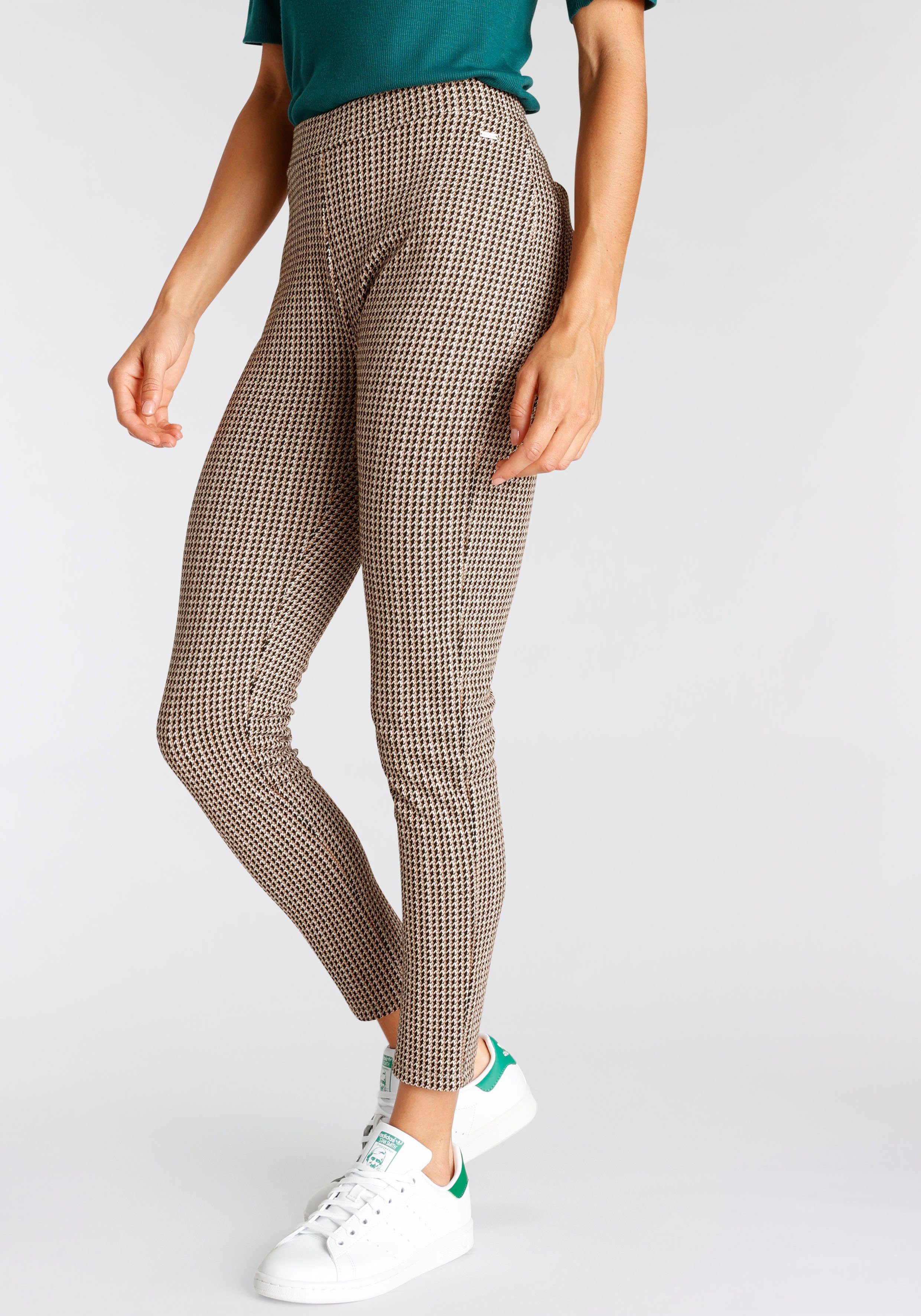Lascana Legging met ingestrikt allover ontwerp