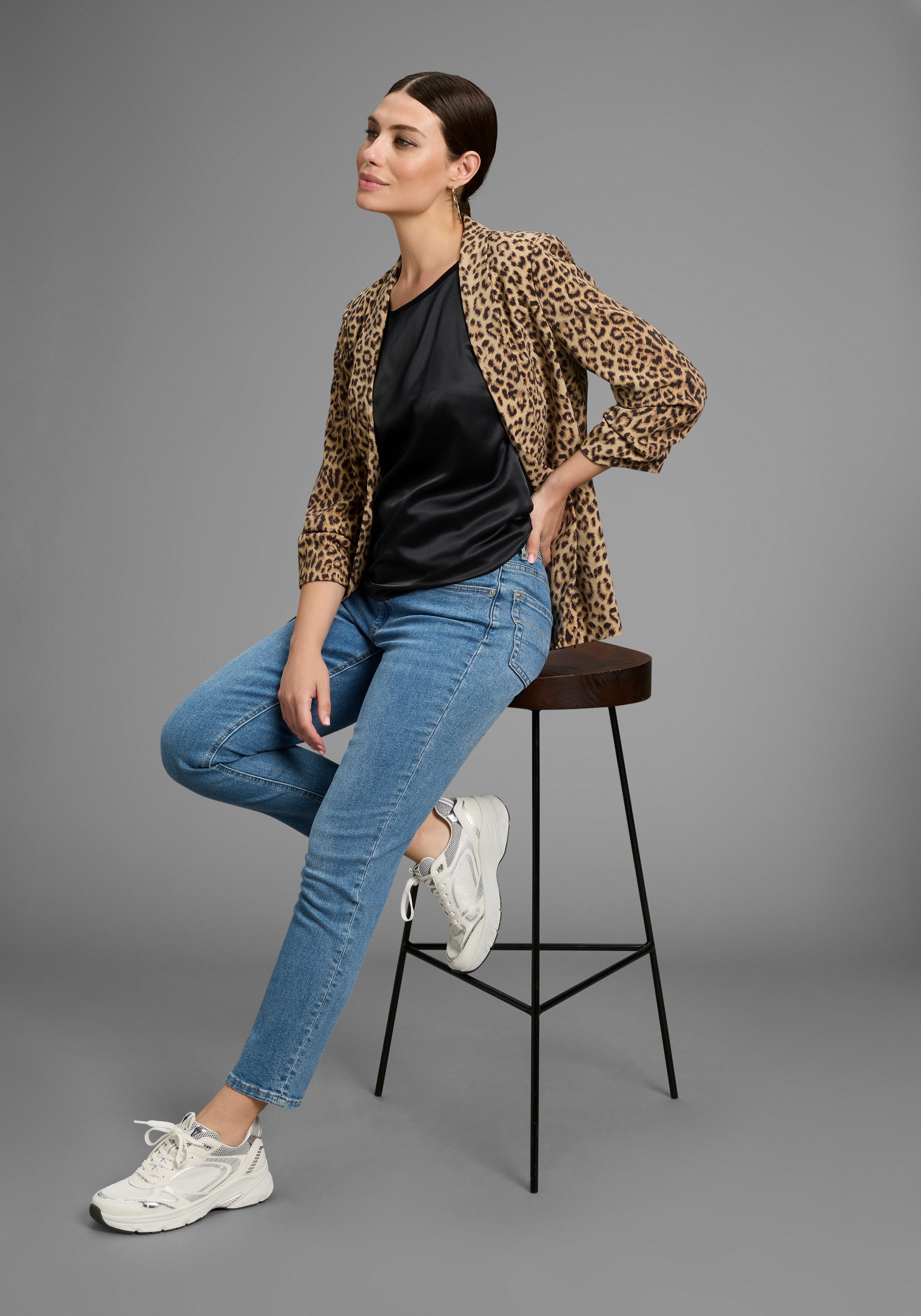 Laura Scott Shirtblouse van satijn en jersey