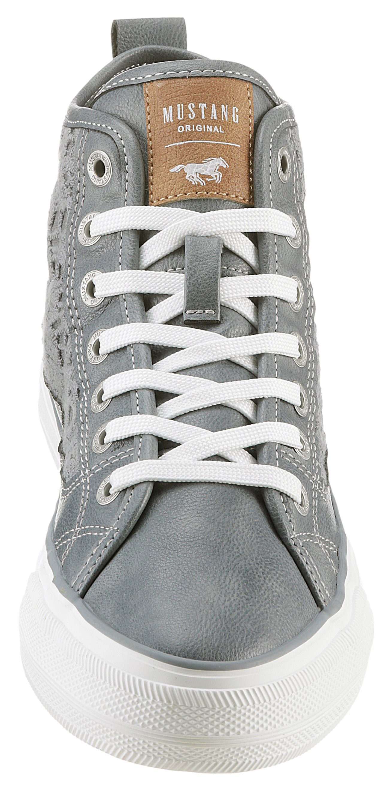 Mustang Shoes Veterschoenen high top sneakers, vrijetijdsschoen met stijlvolle textielinzet
