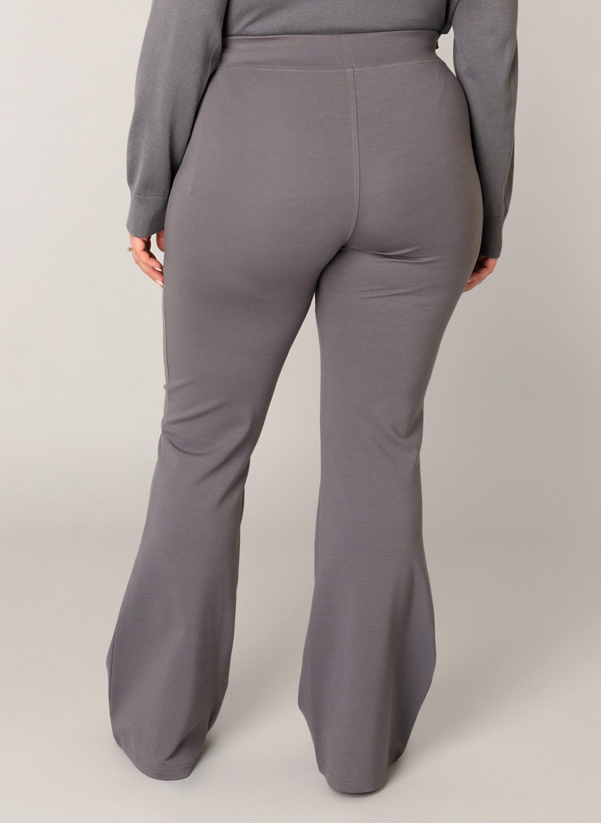 Base Level Curvy Tregging Allie Modern bootcut-model