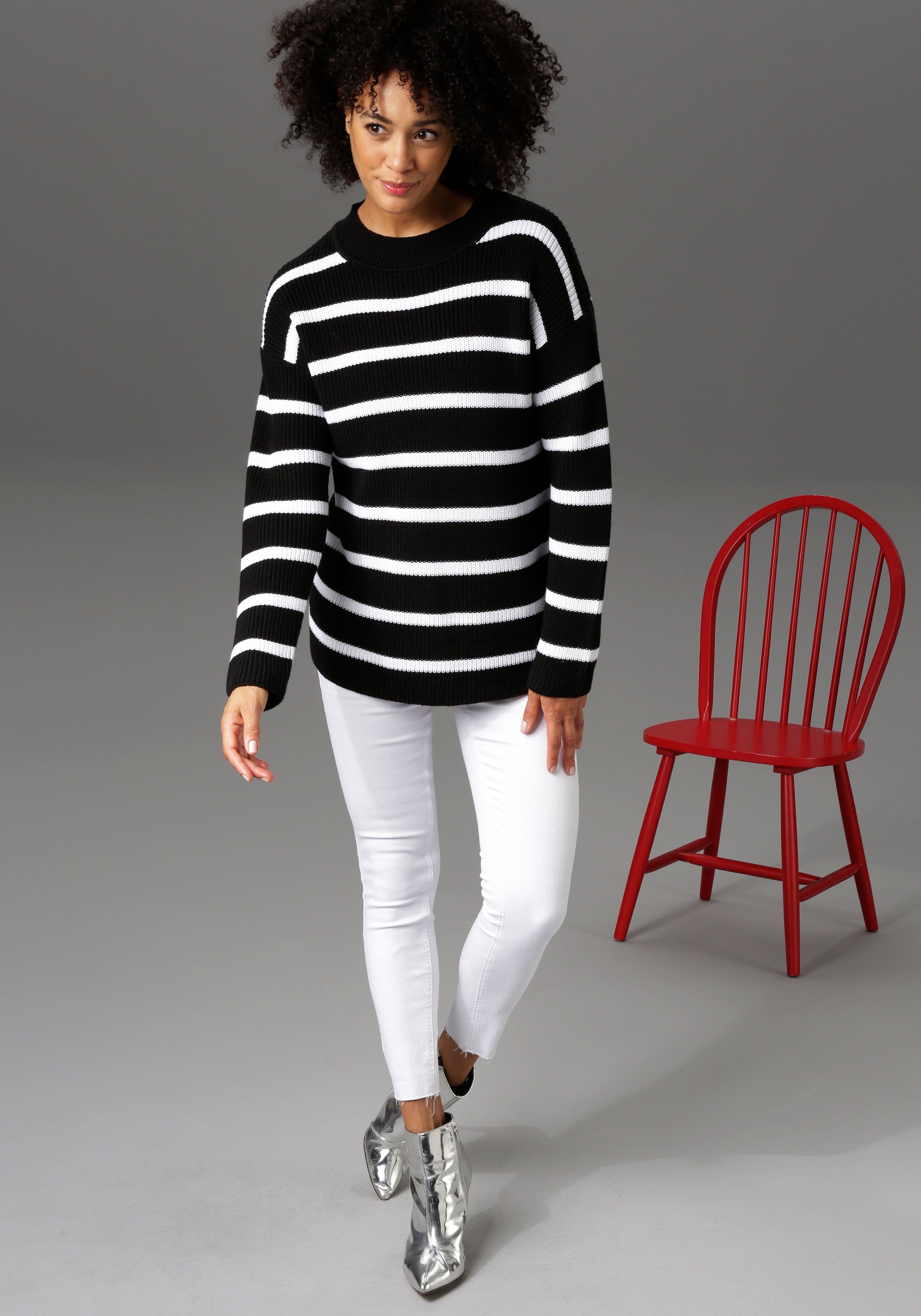 Aniston CASUAL Skinny fit jeans regular waist - met gerafelde voetzoom
