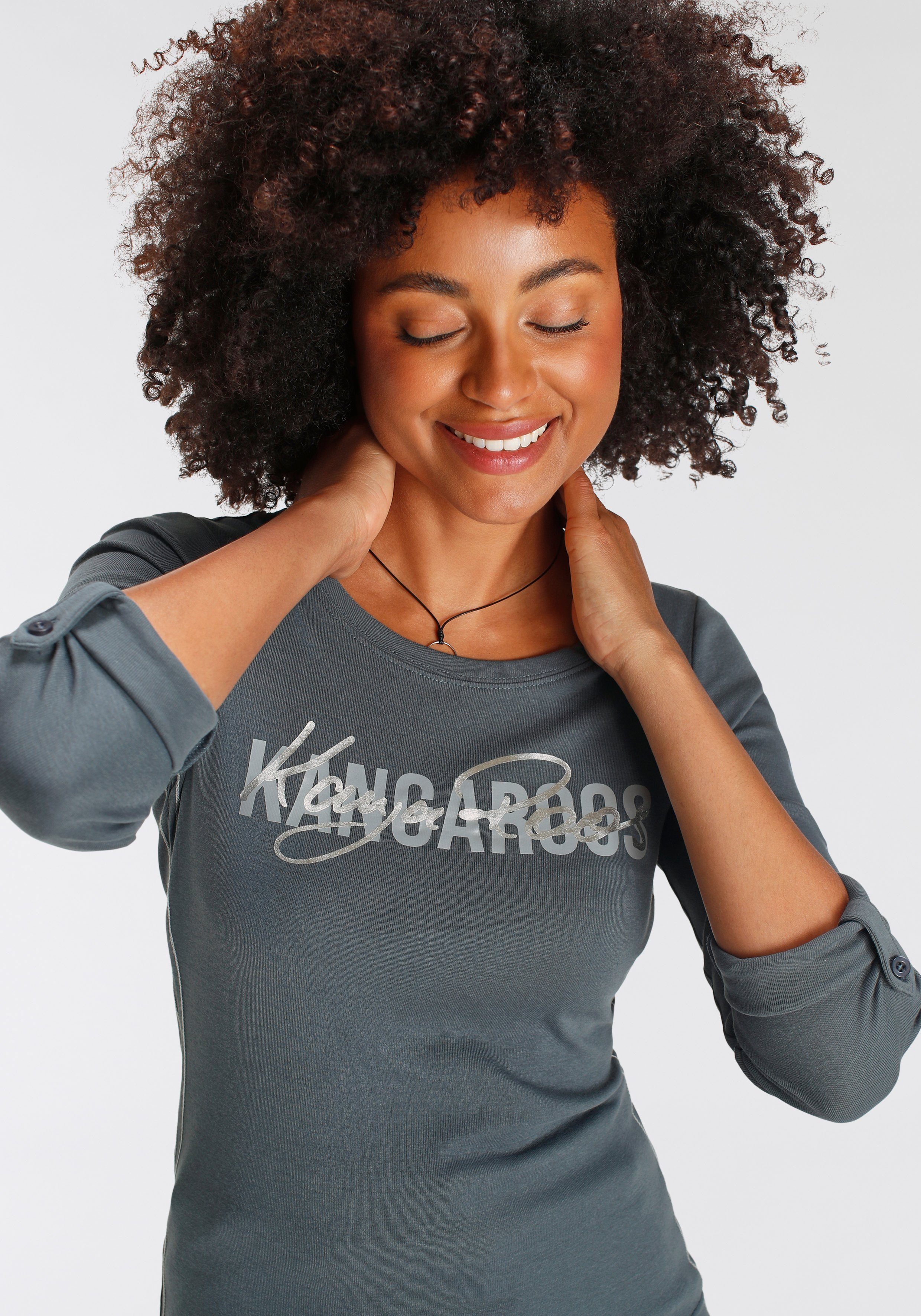 KangaROOS Shirt met lange mouwen oprolbare mouwen, figuurvolgende snit, ronde hals