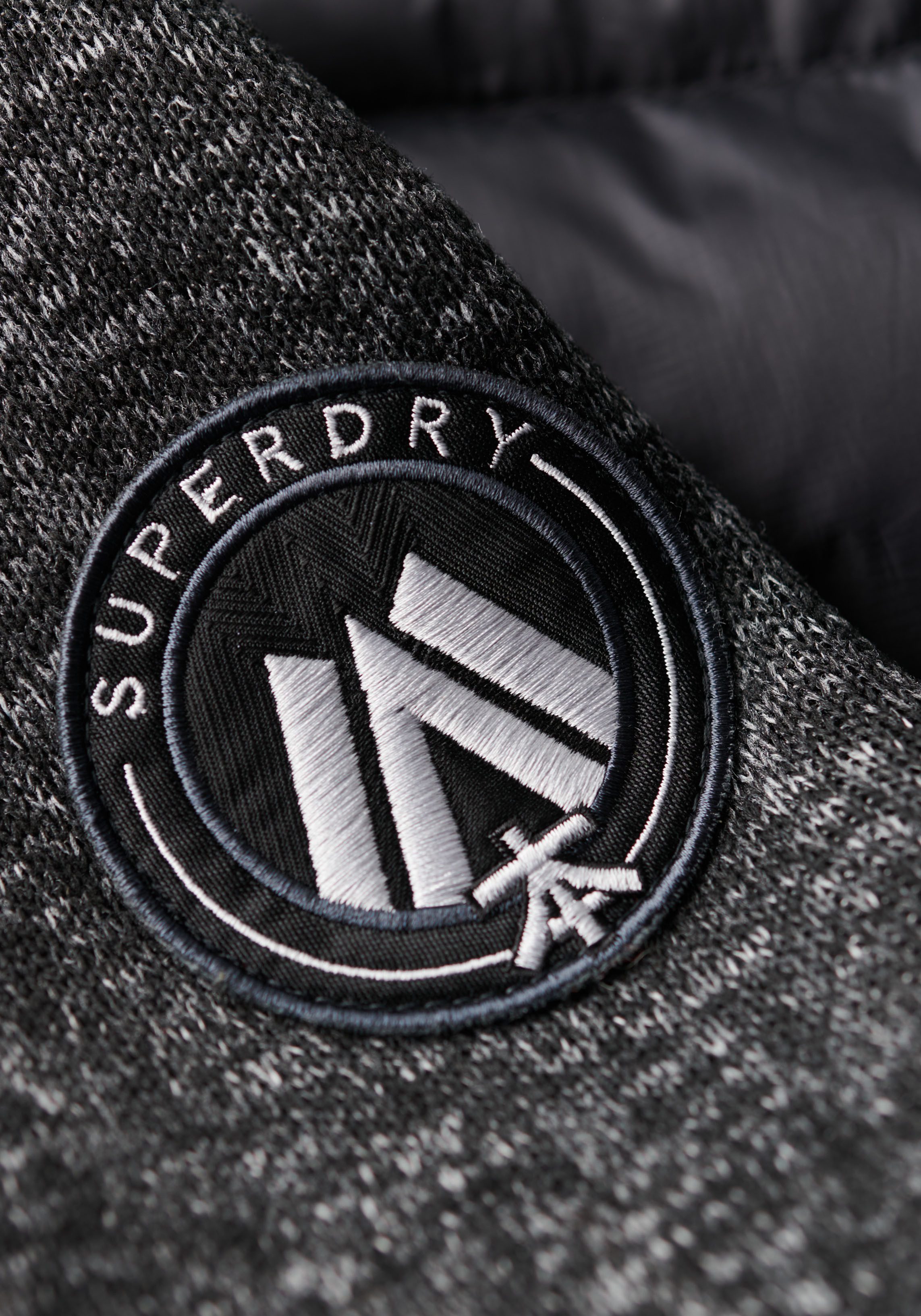 Superdry Gewatteerde jas Hooded Knit Storm Hybrid Jkt