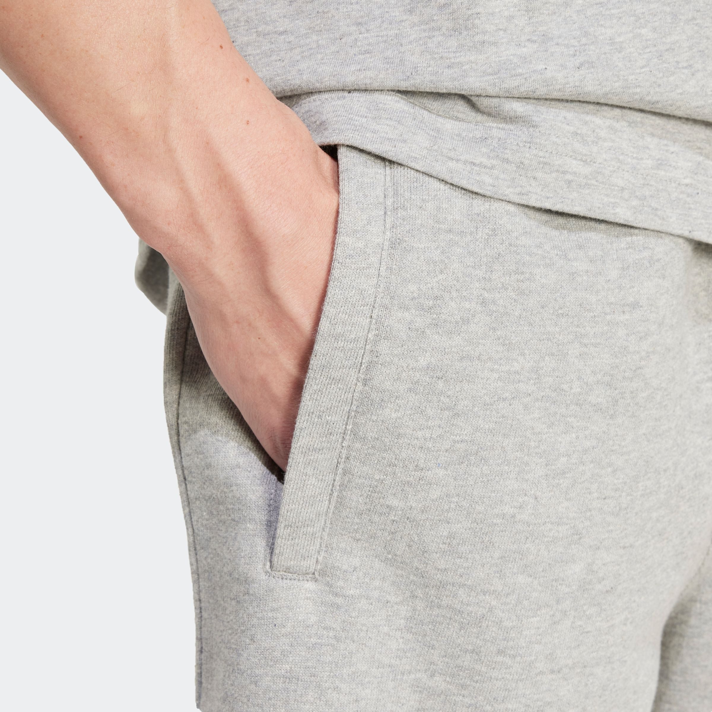 adidas Originals Short ESS SHO Essentiële sweat shorts met logo, van zacht french terry materiaal (1-delig)