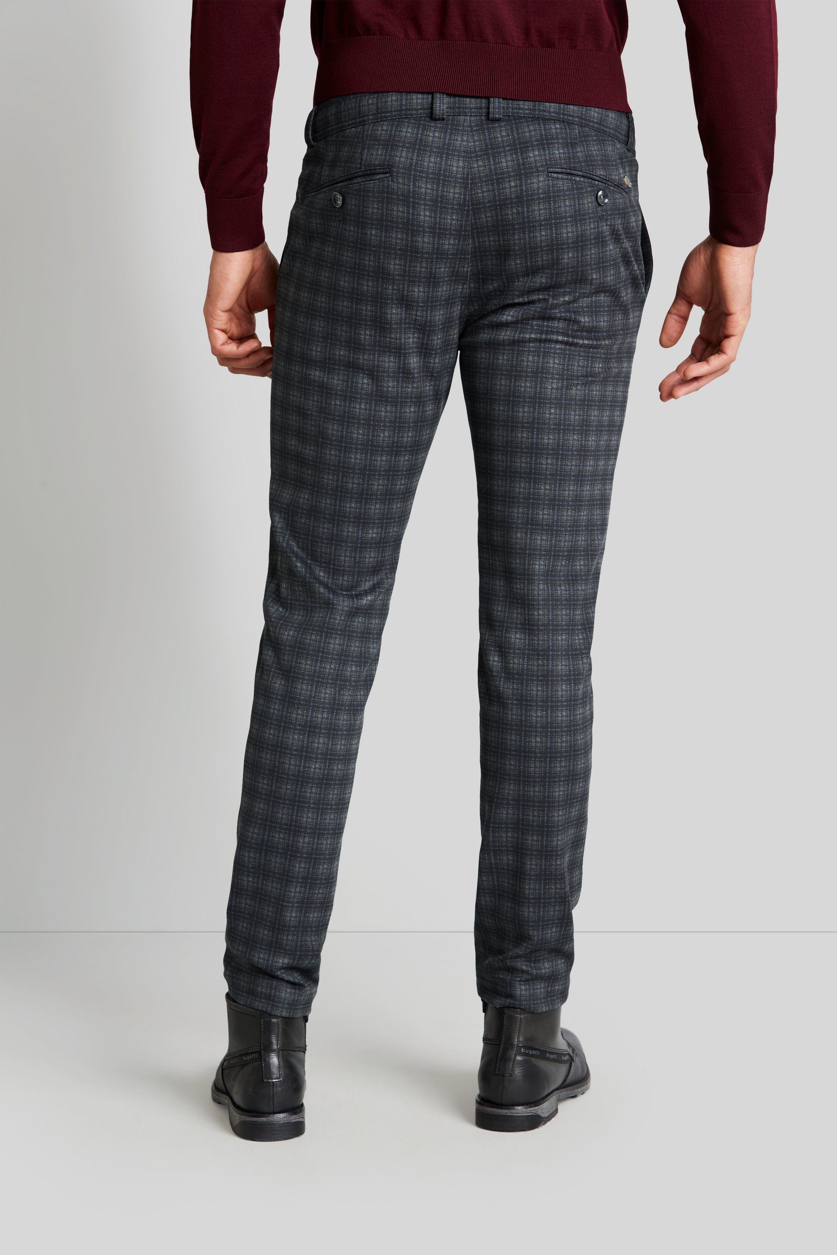 Bugatti Chino met meerkleurige ruitprints