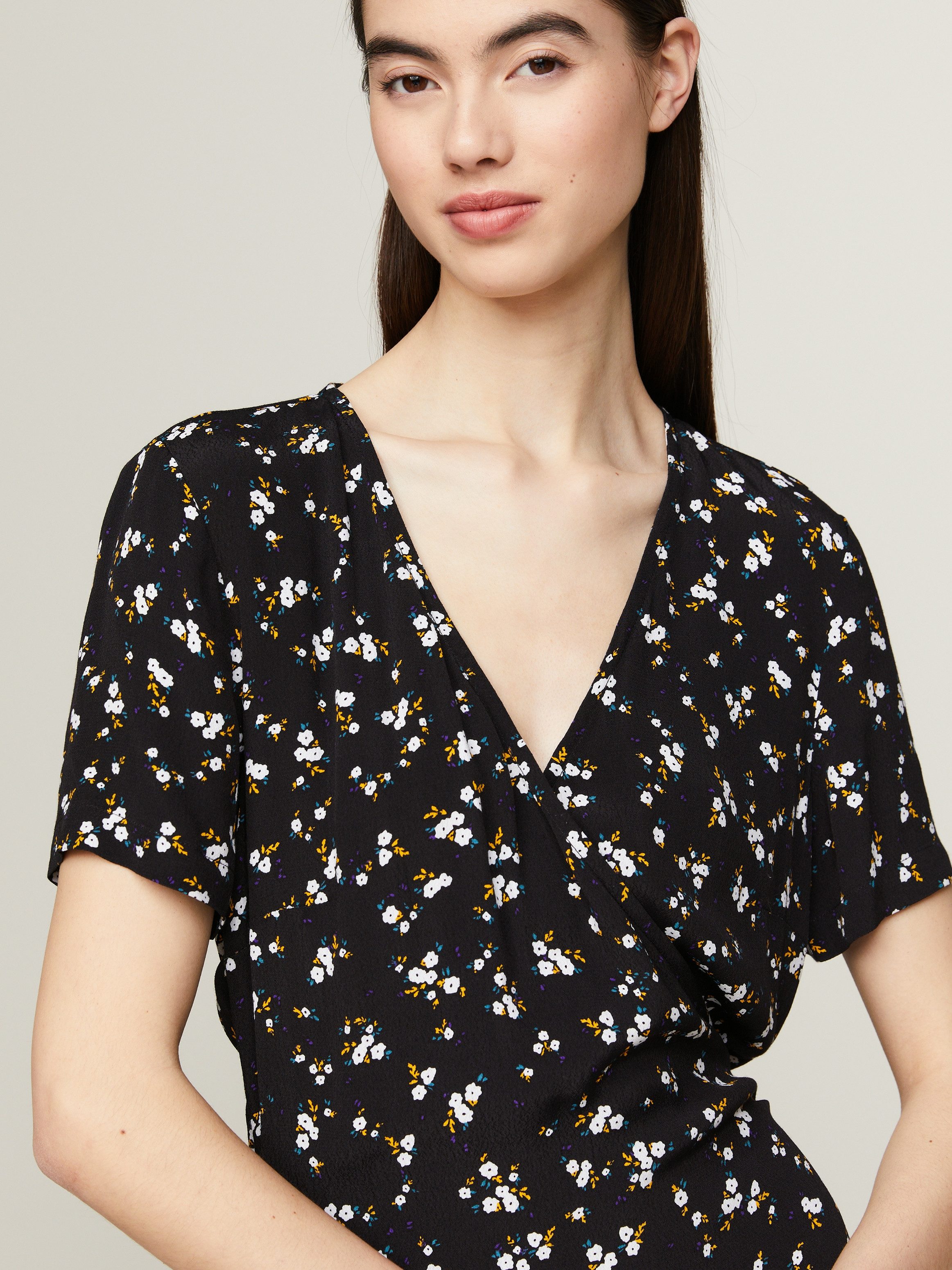 TOMMY JEANS Wikkeljurk TJW FLORAL RUFFLE WRAP DRESS