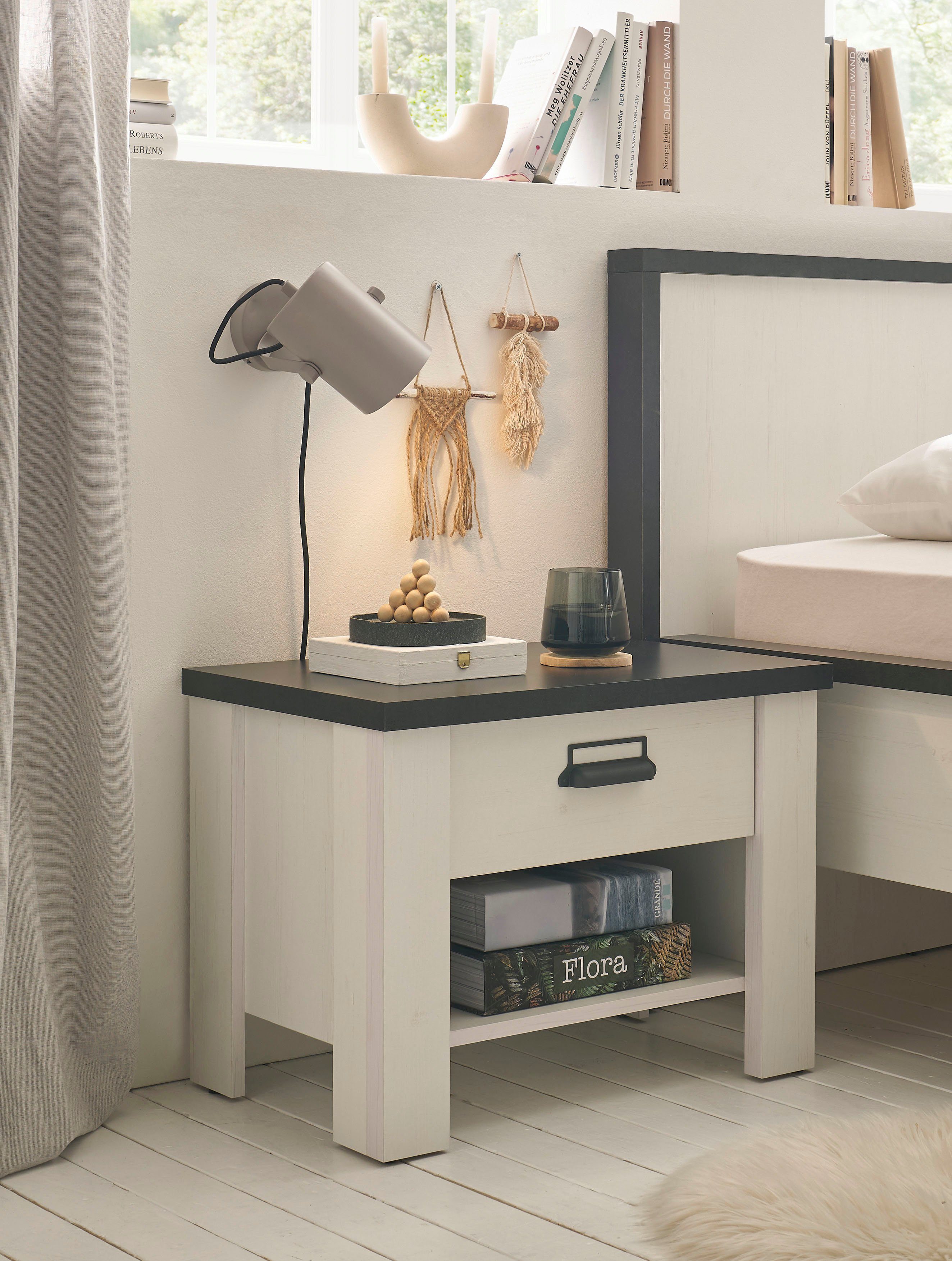 Home affaire Nachtkastje Sherwood met metalen apotheker hangreep, soft-close lade, breedte 60 cm