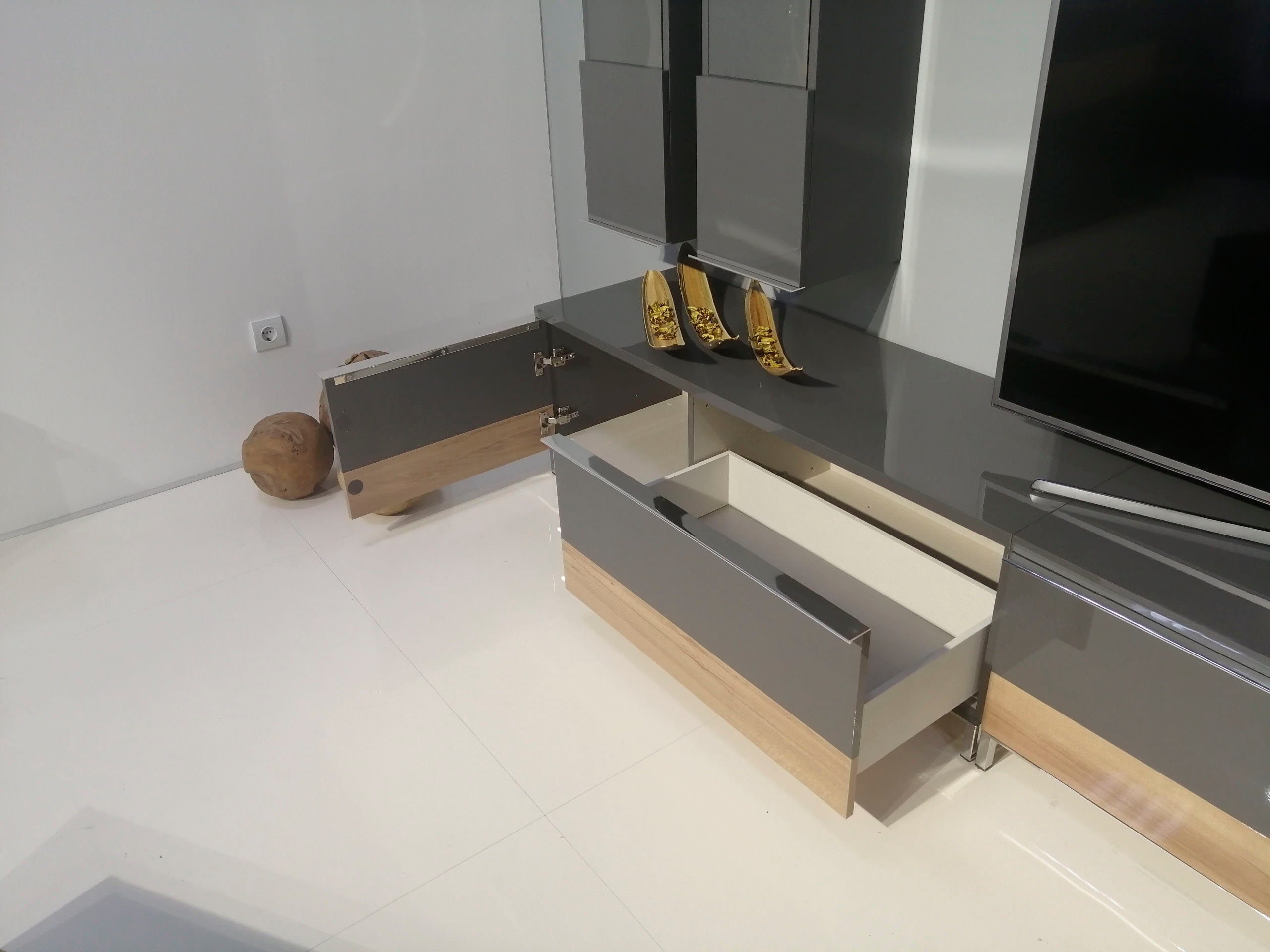 Places of Style Tv-meubel Onyx Kast met soft-close functie, in twee breedtes, tv-tafel