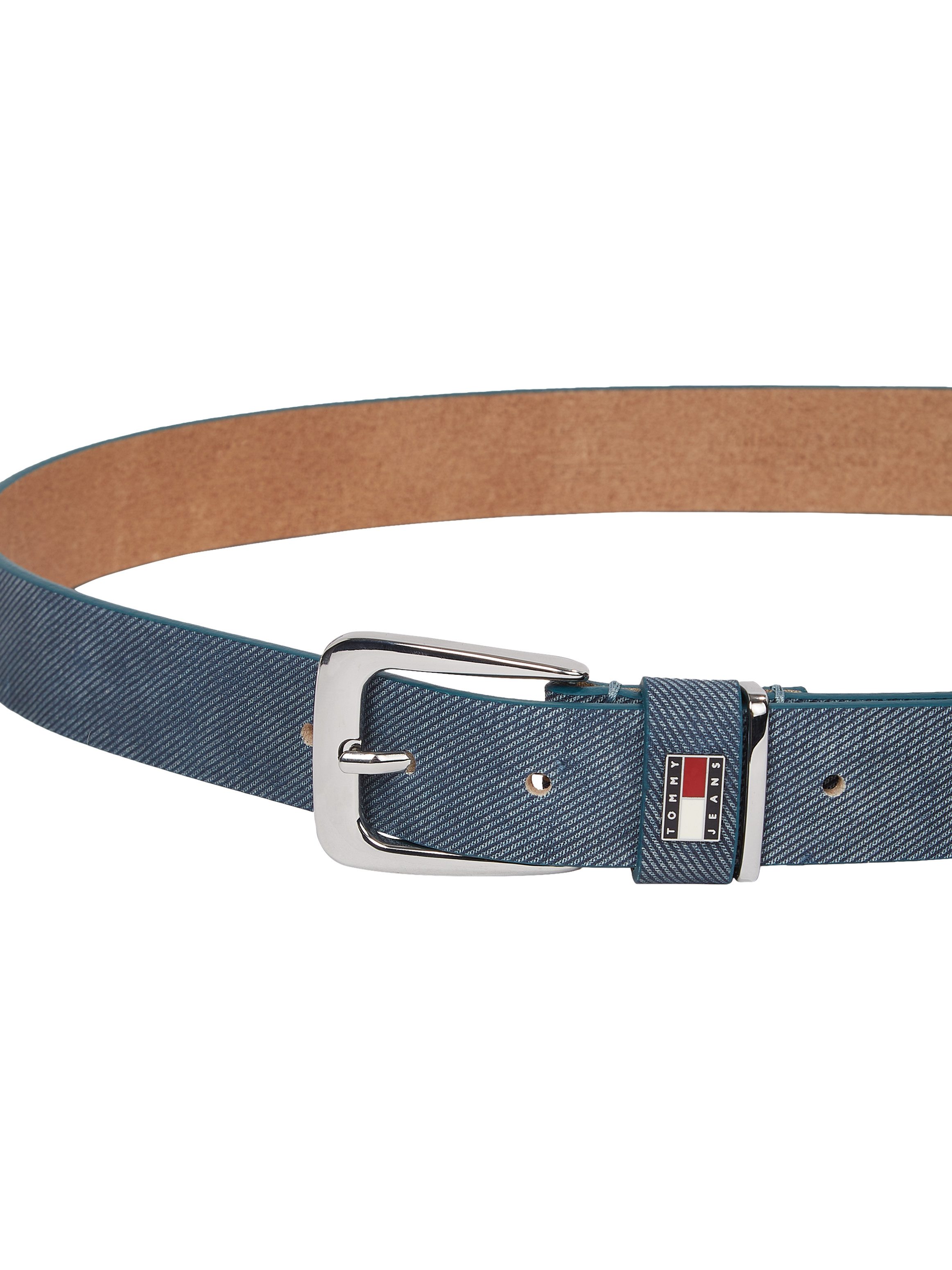 TOMMY JEANS Leren riem TJW HERITAGE 3.0 LEATHER DENIM Denimlook, merkembleem van metaal