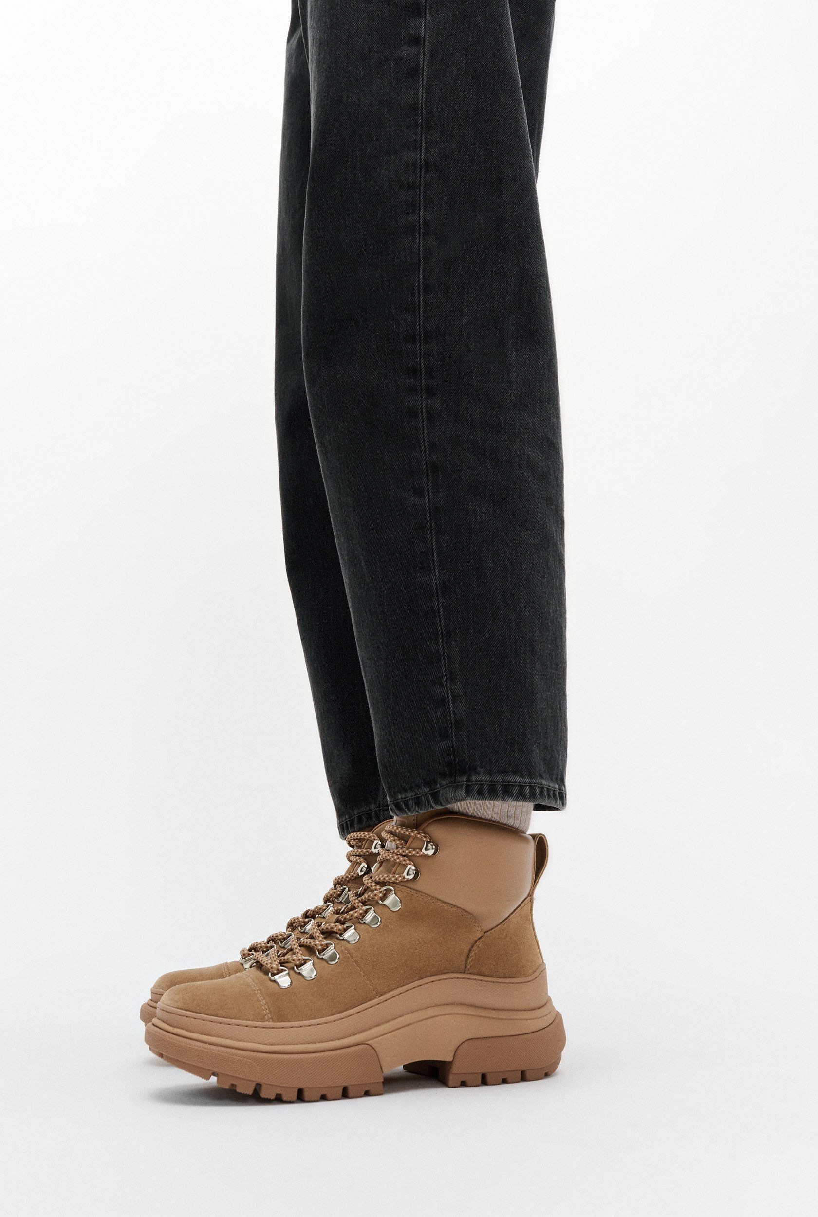 Fitflop Veterschoenen WYLDER SUEDE HIKER-LACE BOOTS Trekking boots, veterschoenen met robuuste plateauzool