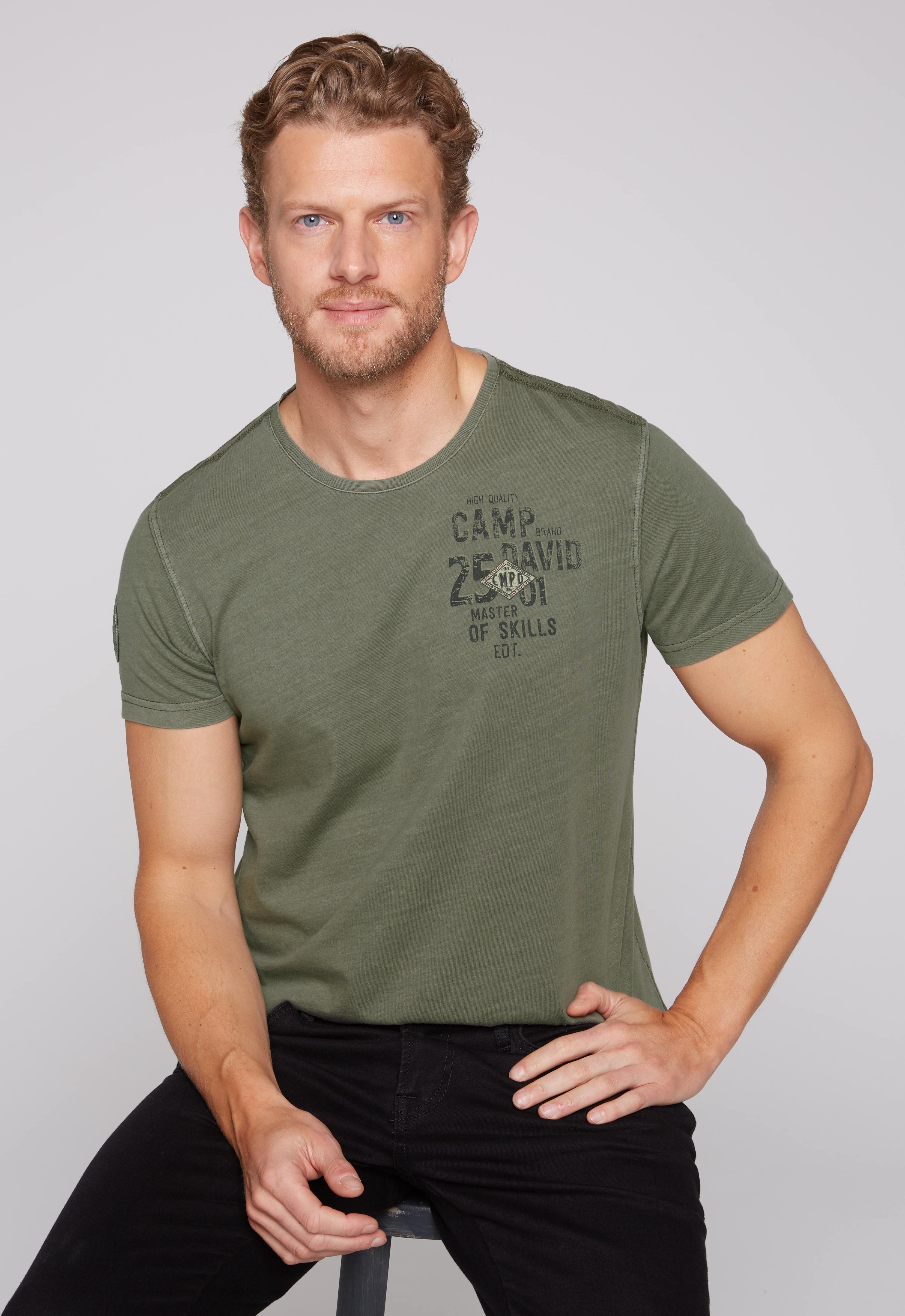 CAMP DAVID T-shirt met logo-borduurwerk op de mouw