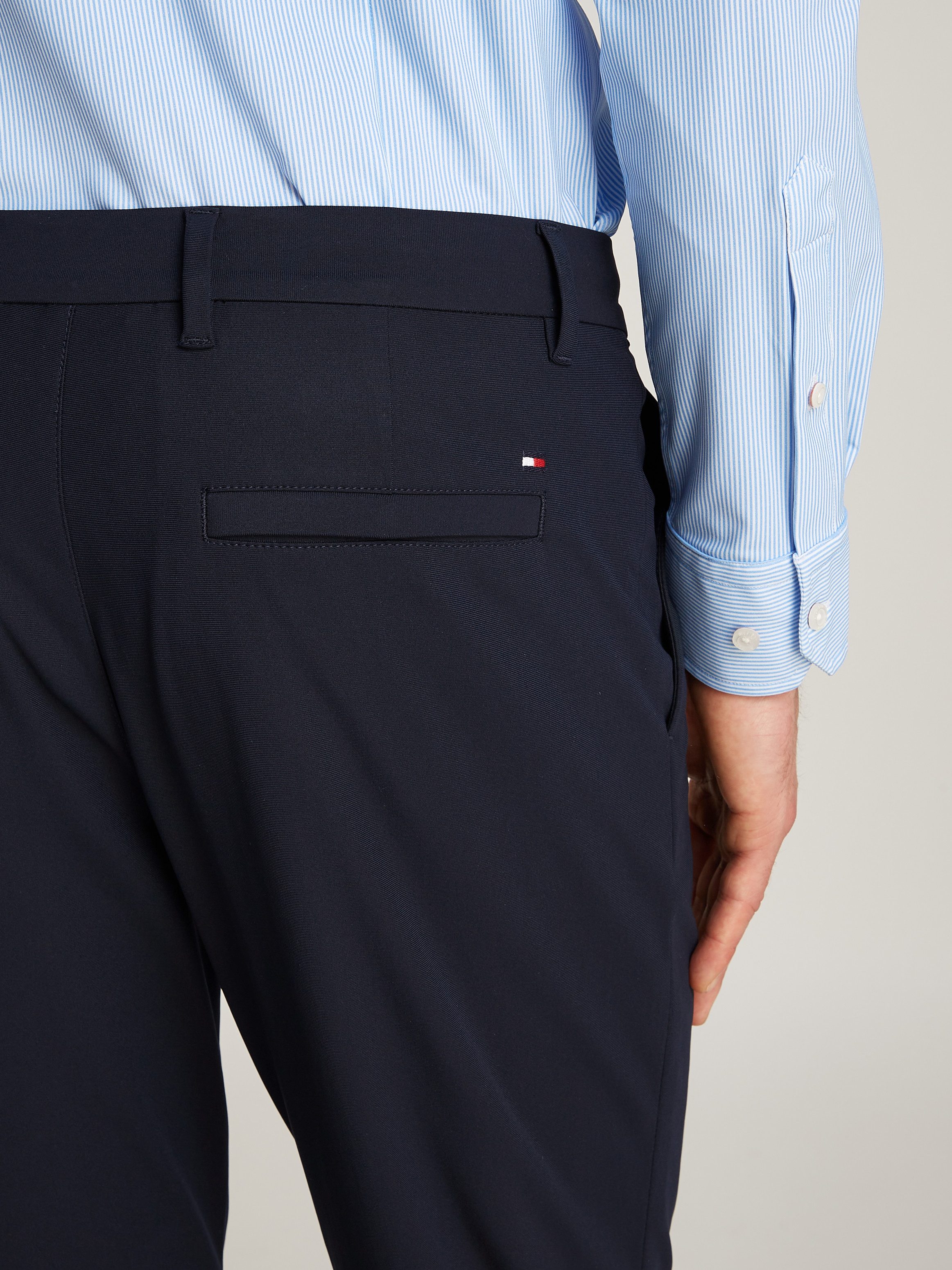 Tommy Hilfiger Chino DENTON KNIT TECH CHINO met vochtafvoerende anti-geur technologie