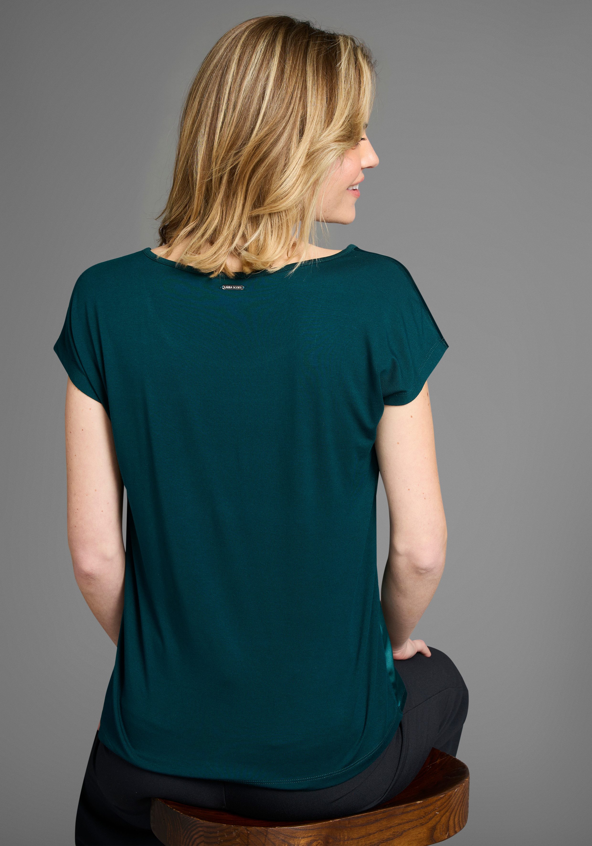 Laura Scott Shirtblouse van satijn en jersey