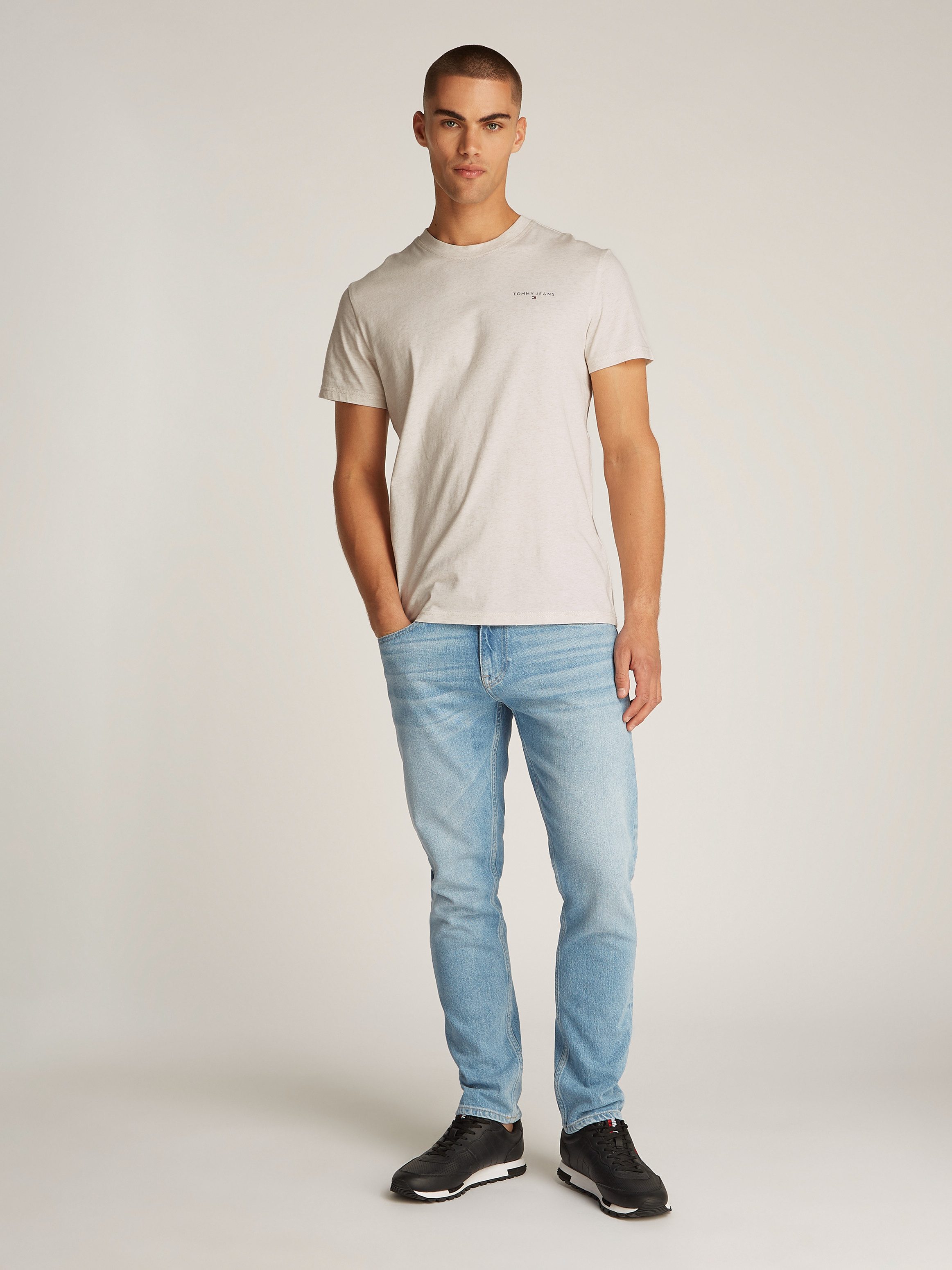 TOMMY JEANS T-shirt TJM SLIM LINEAR CHEST SS TEE EXT