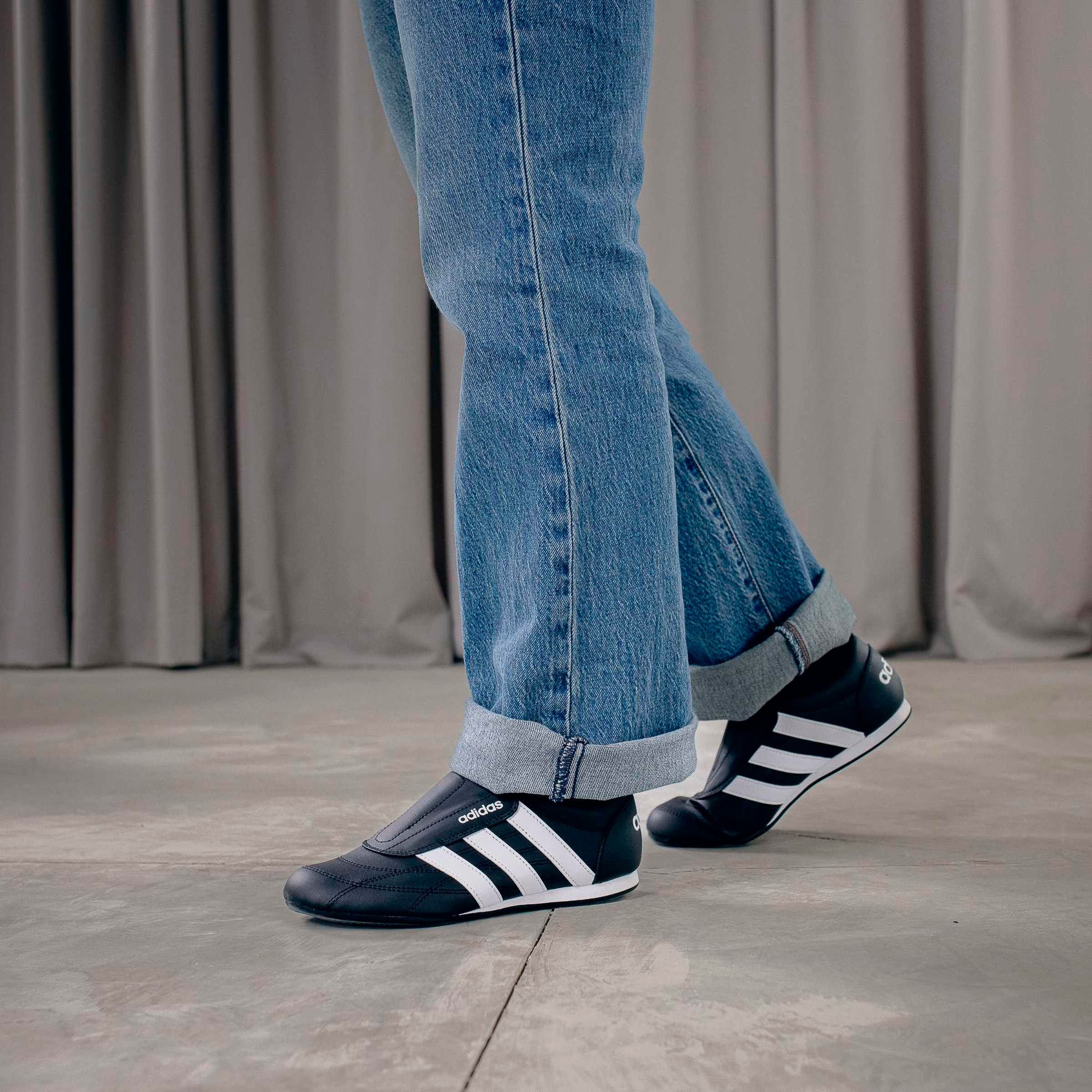 adidas Sportswear Sneakers TEKWEN