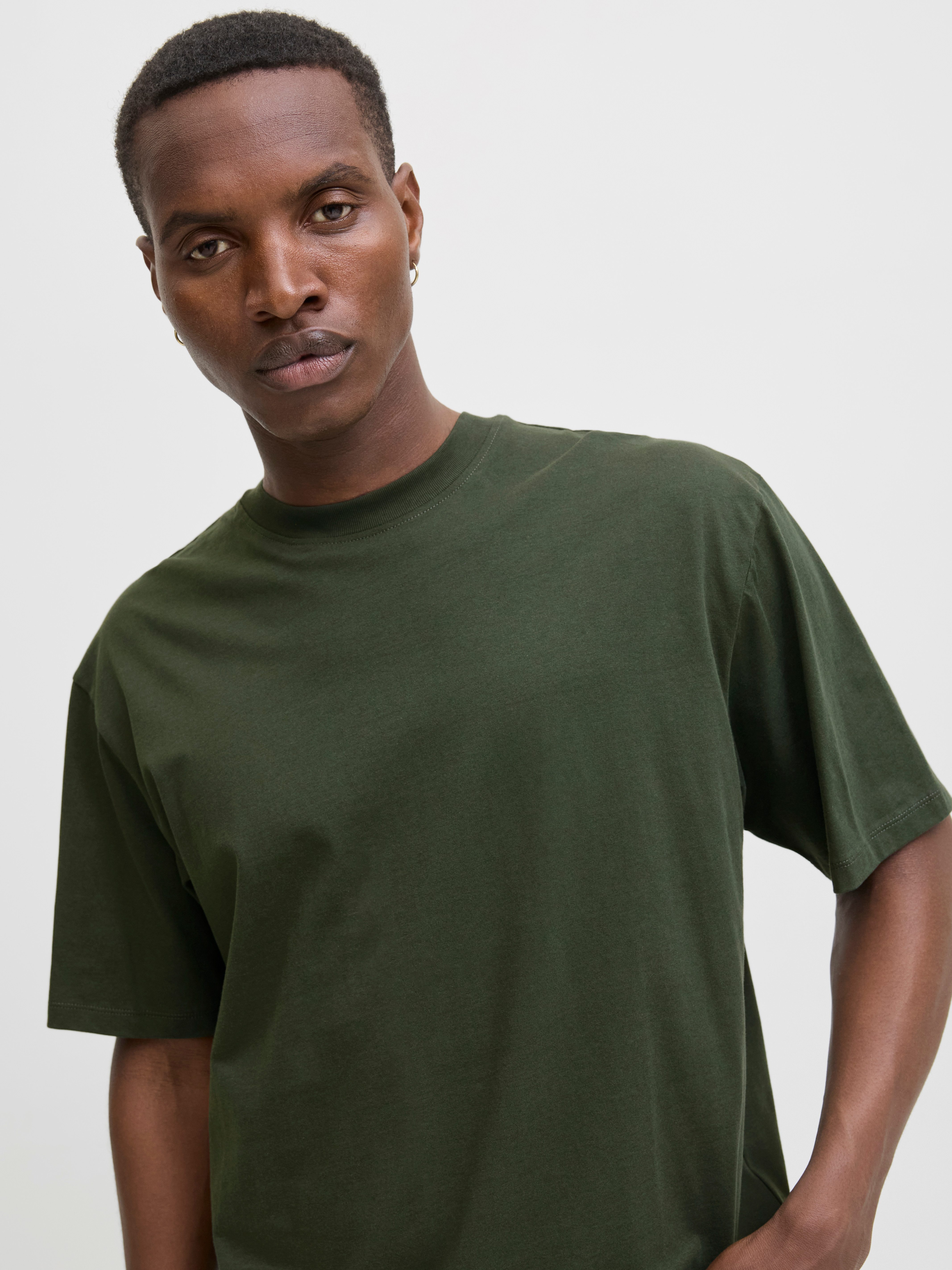 Jack & Jones Oversized shirt JJEBRADLEY TEE SS O-NECK NOOS