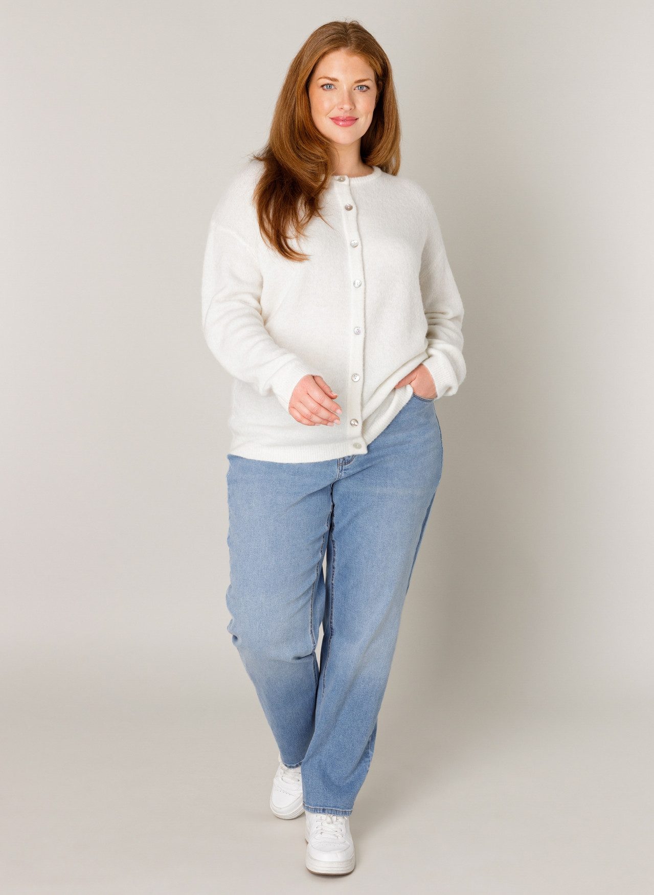 Base Level Curvy Cardigan Yulia