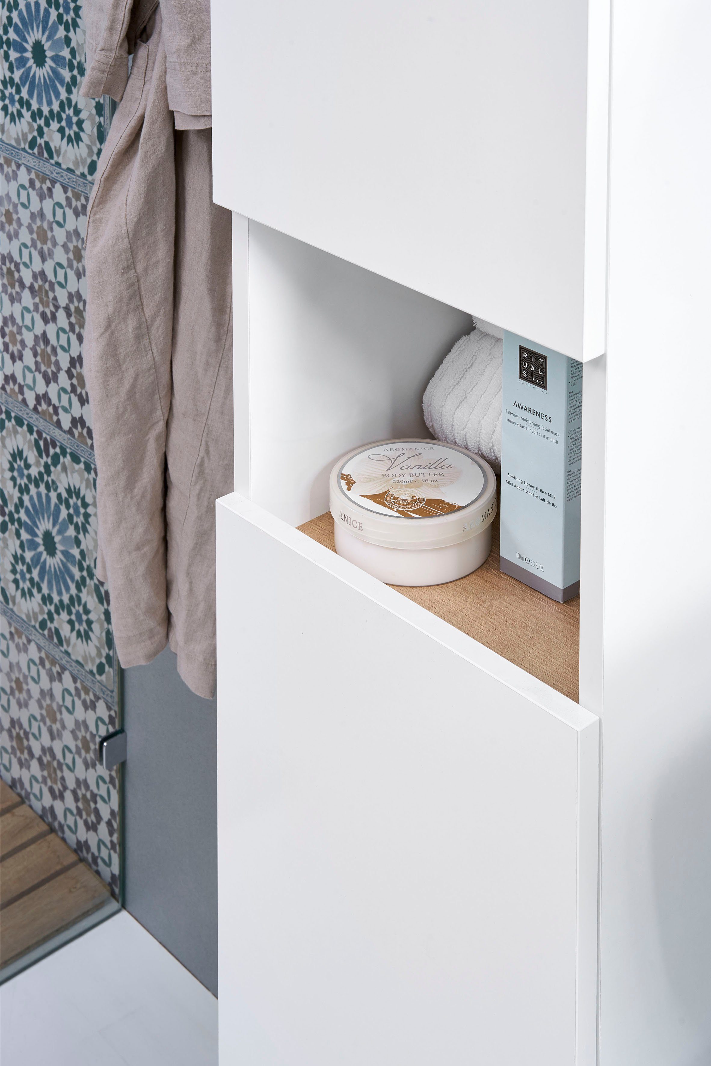 Saphir Halfhoge kast Quickset 947 Badkamermeubel, 30 cm breed, 2 deuren, 1 nis Badkamer-halfhoge kast inclusief deurdemper, glanzend wit, greeploos