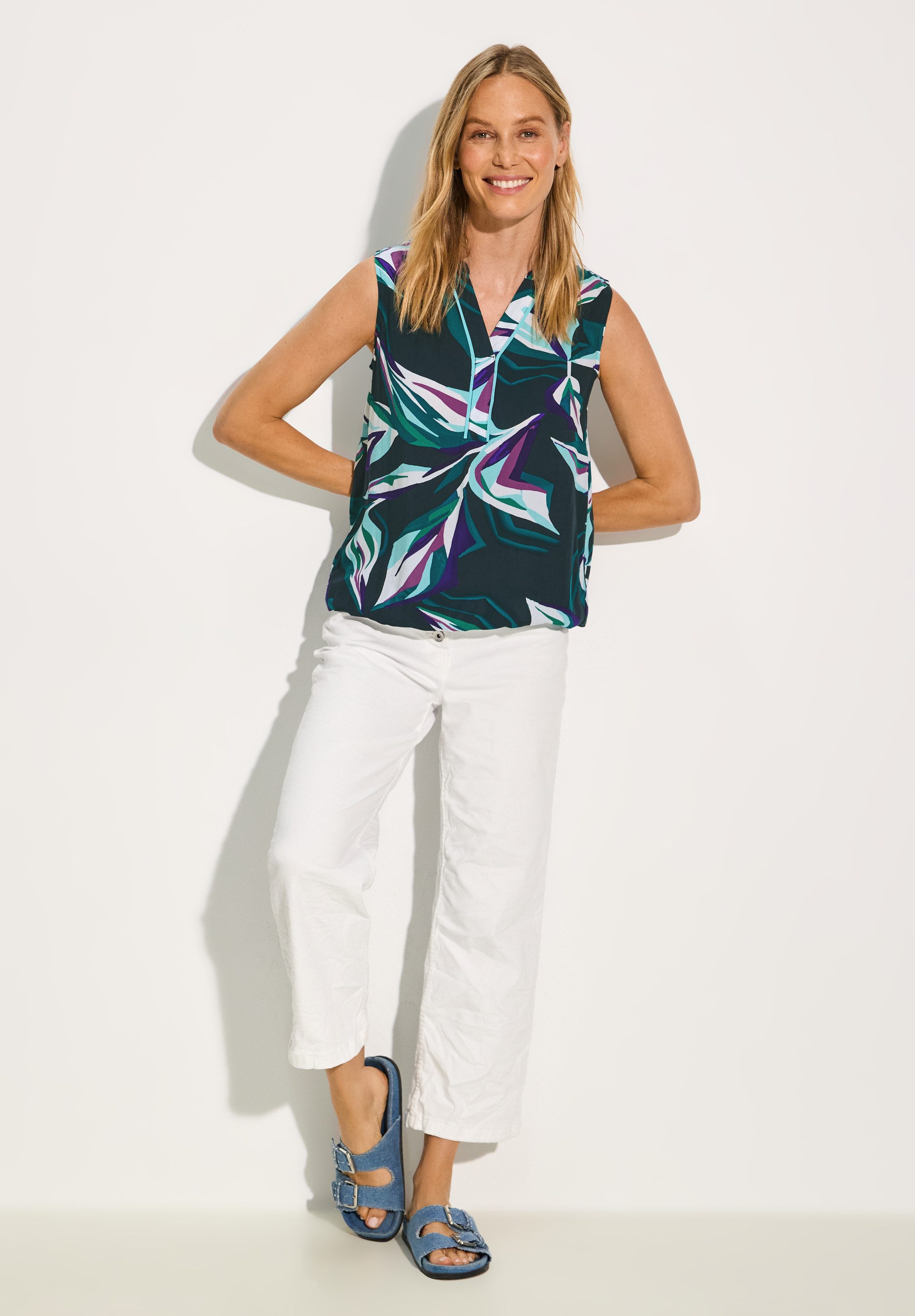 Cecil Top met tuniekhals