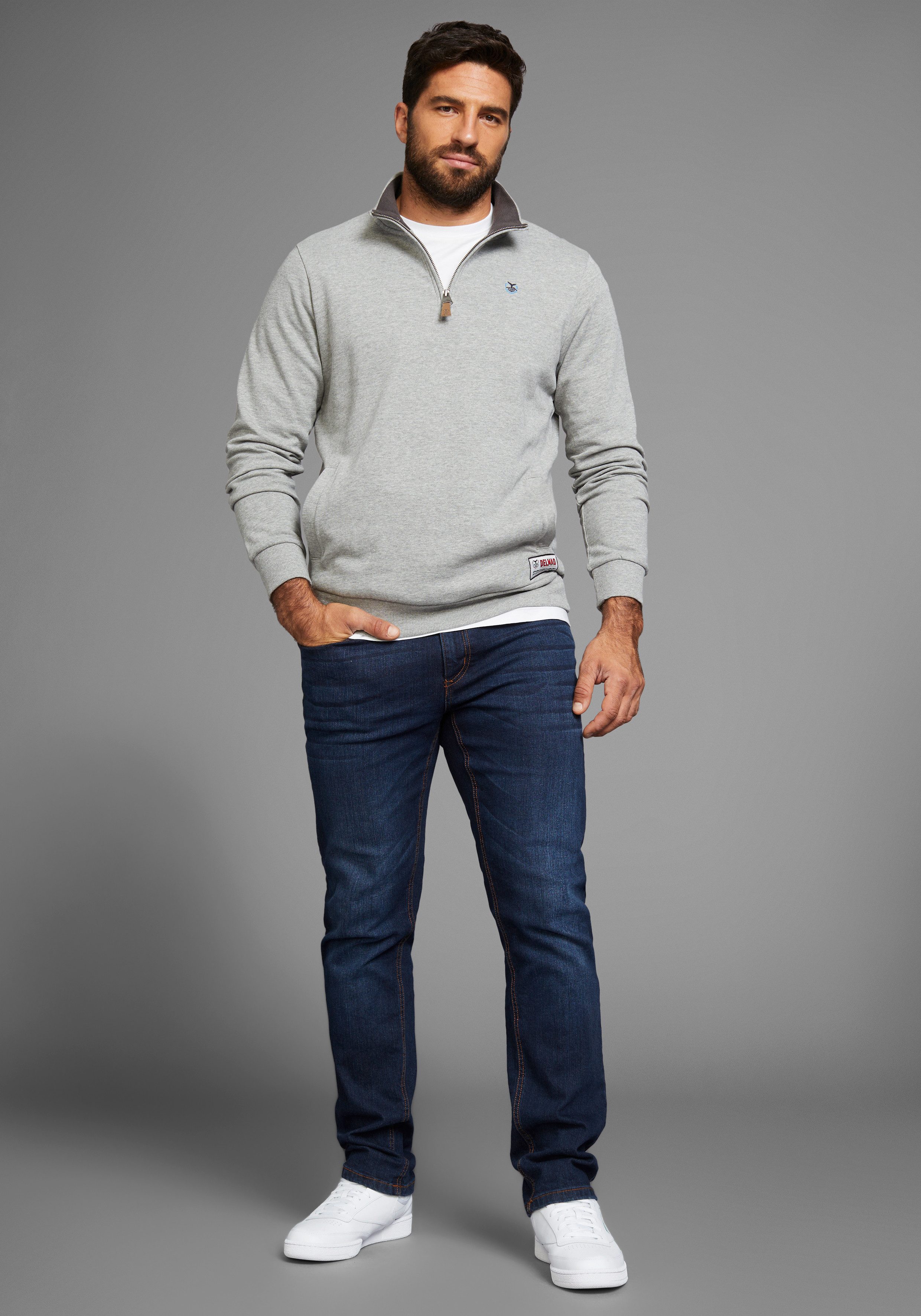 DELMAO Sweatshirt met henley-kraag en zijzakken - nieuwe collectie