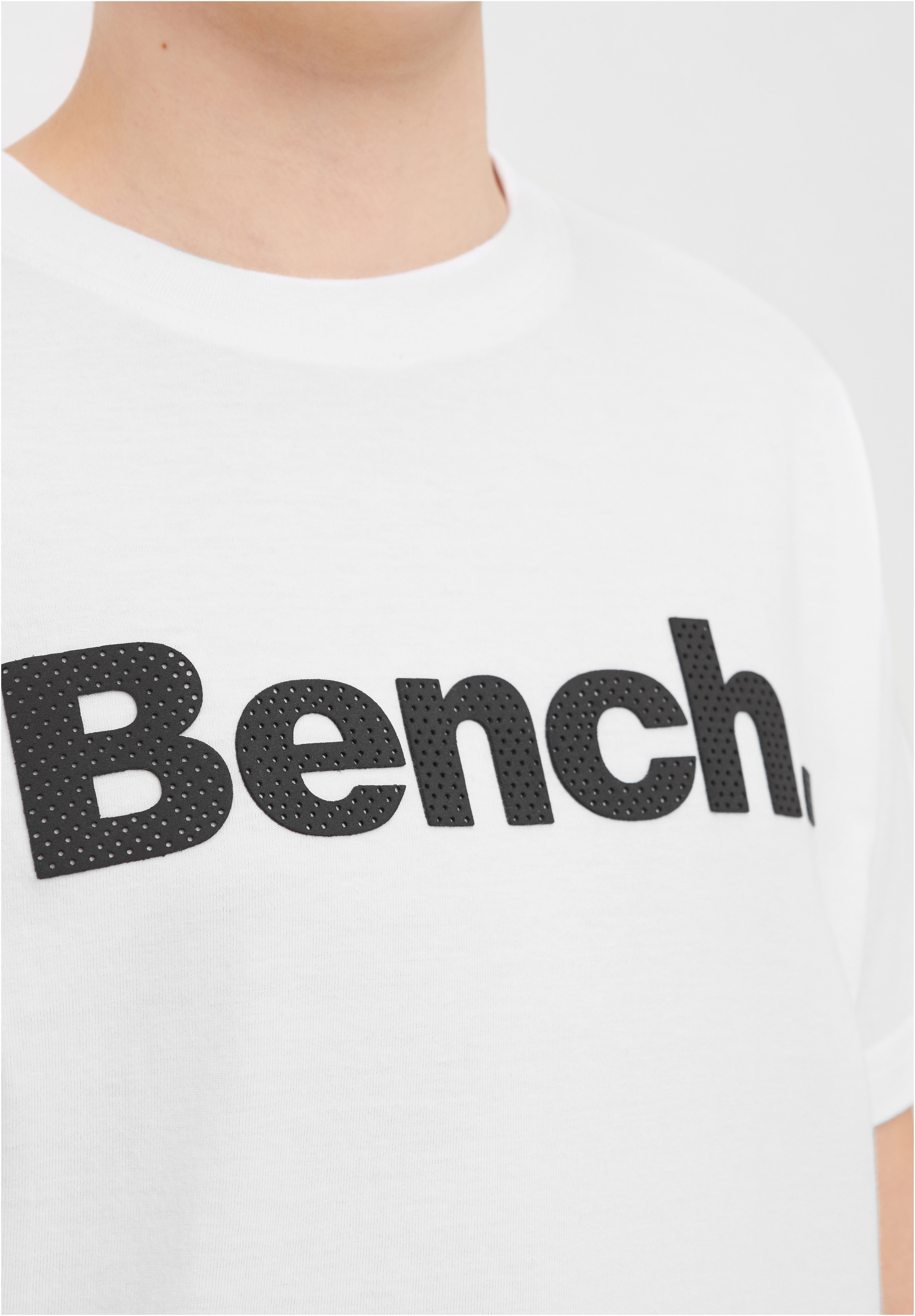 Bench. T-shirt LEANDRO_SP