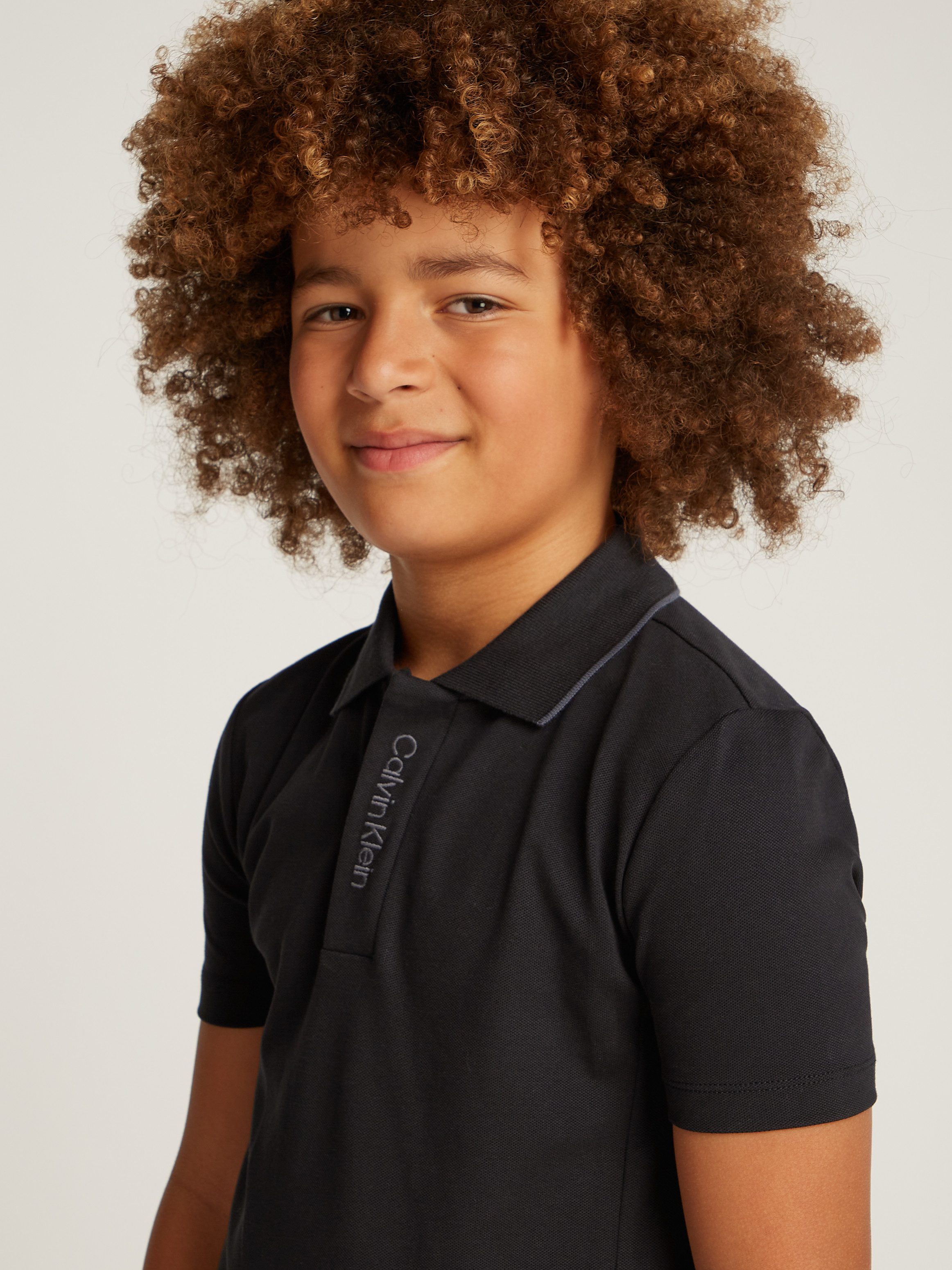 Calvin Klein Poloshirt EMBRO. CK LOGO PIQUE POLO voor kinderen tot 16 jaar met logo-opdruk