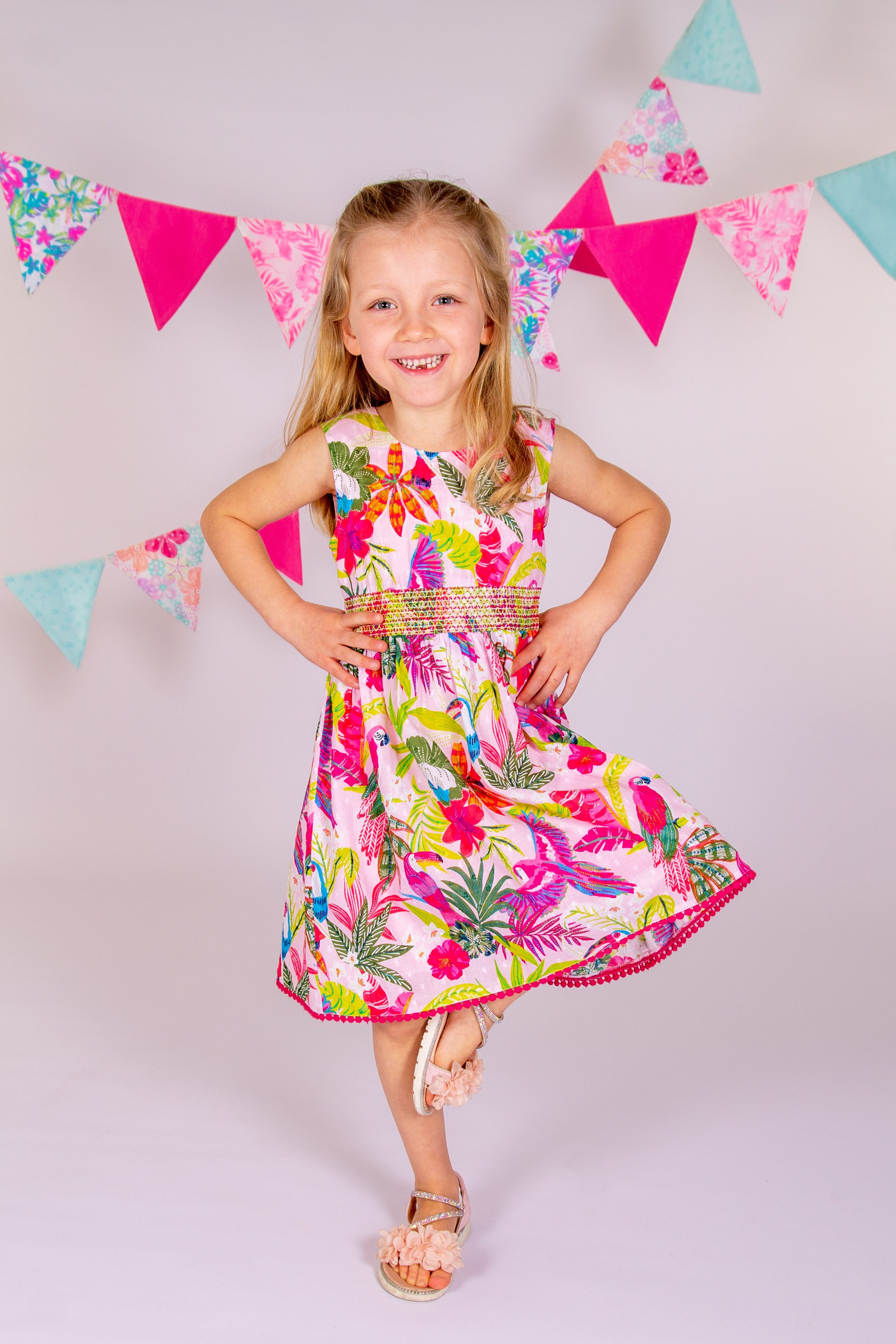happy girls Zomerjurk