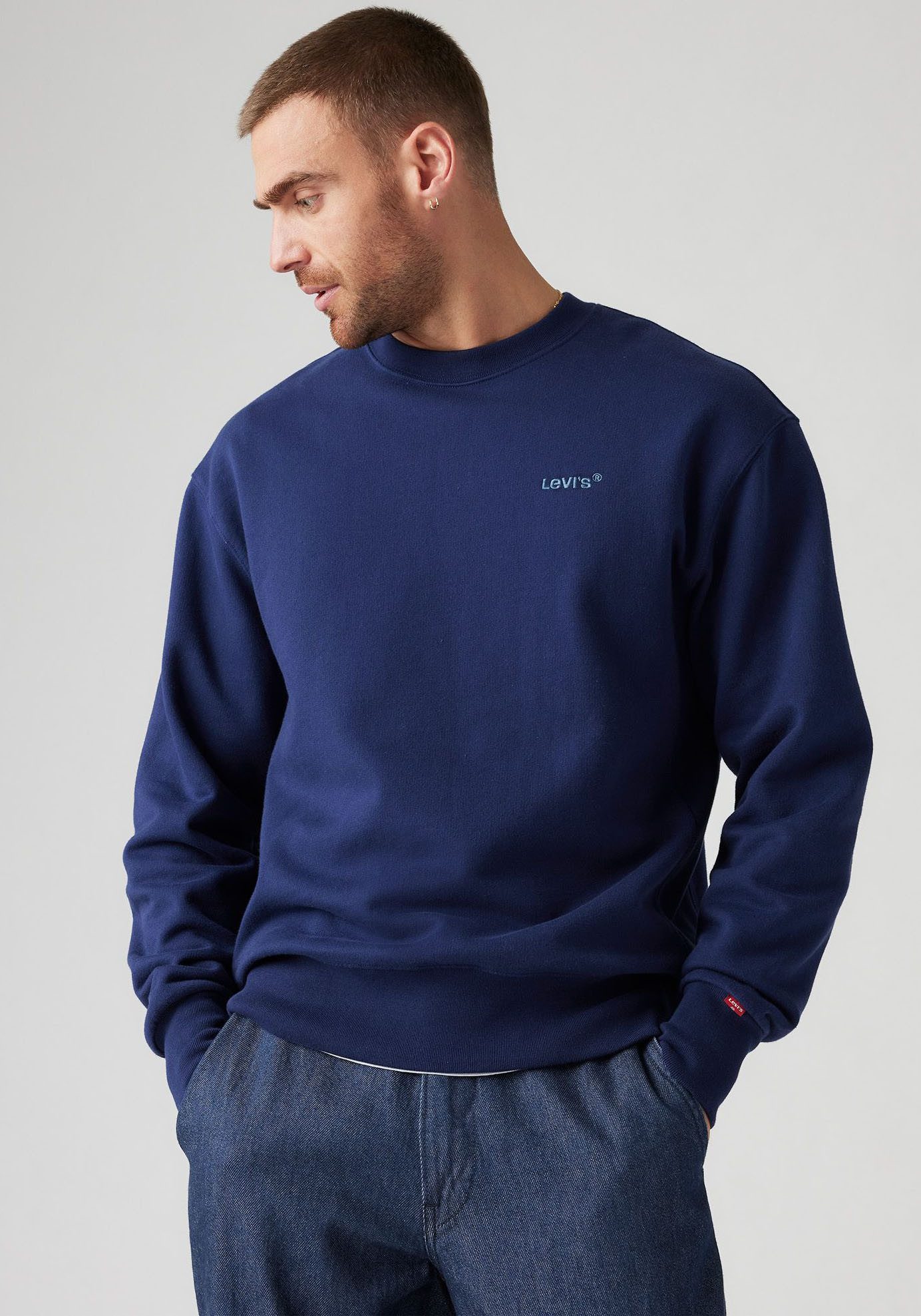 Levi's® Sweatshirt AUTHENTIC CREW met geborduurd logo