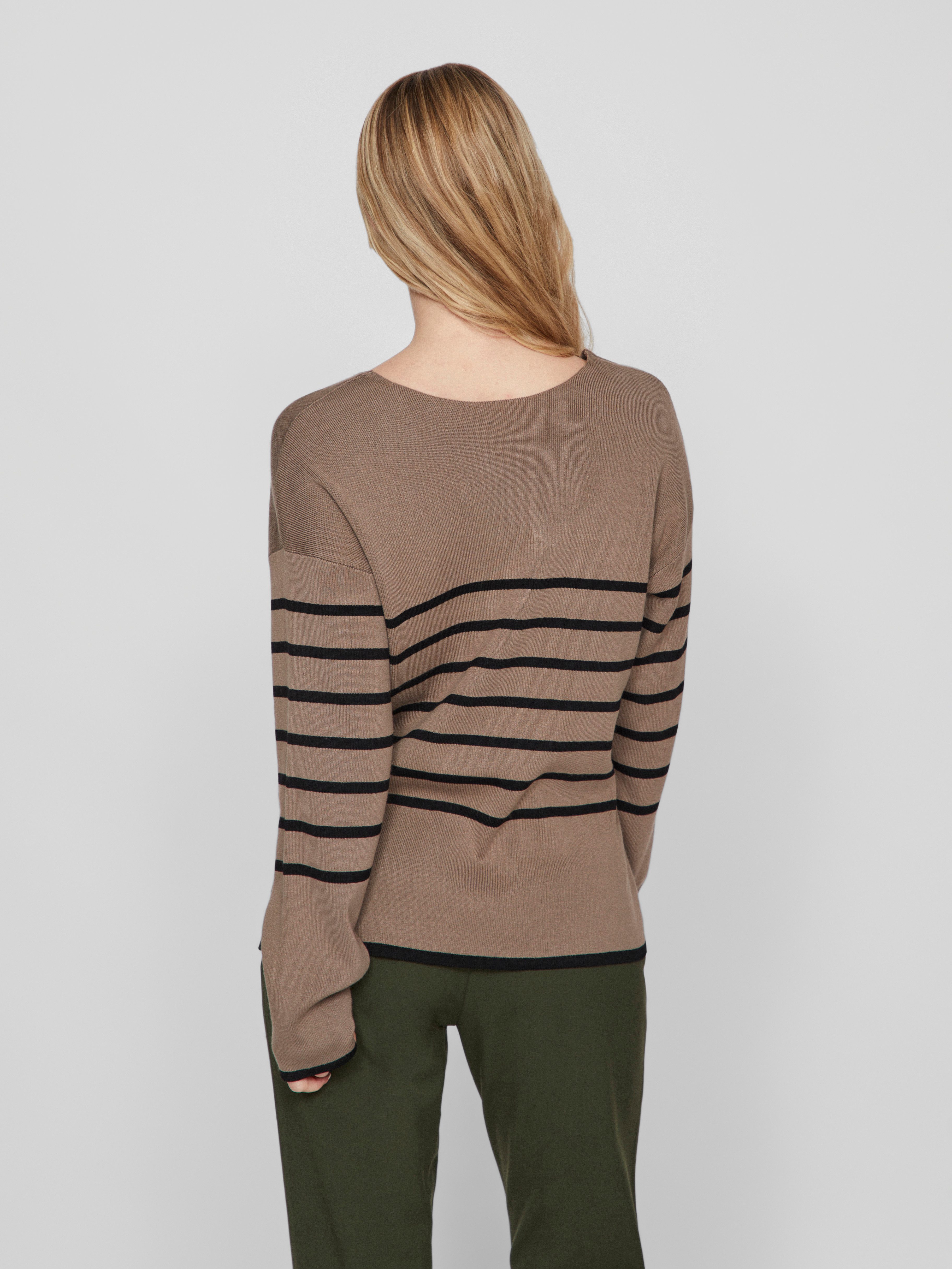 Vila Trui met V-hals VIOSTRIA V-NECK L S REV TOP-NOOS