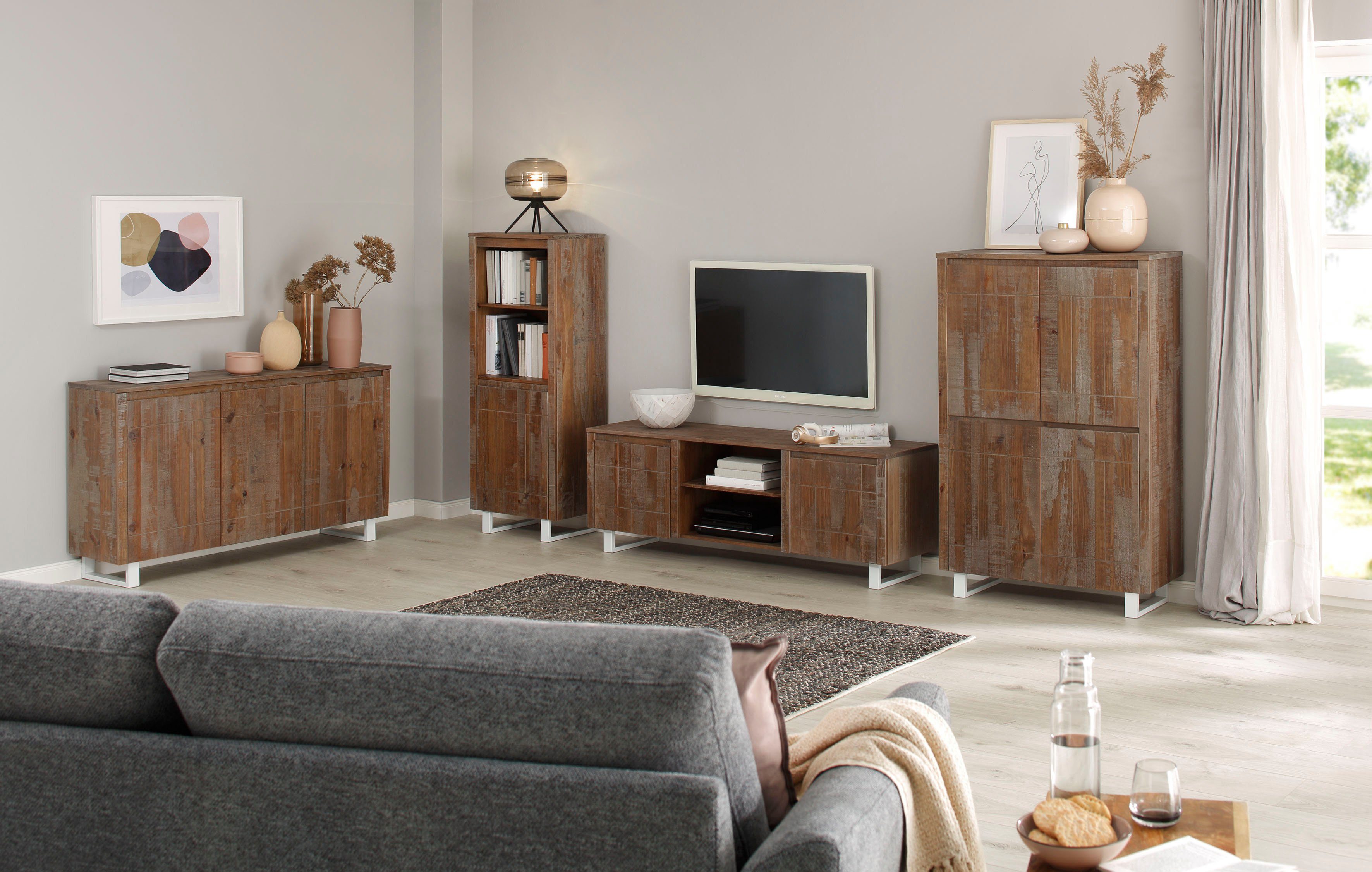 Home affaire Boekenkast Lagos van mooi massief grenenhout, greeploos, breedte 55 cm
