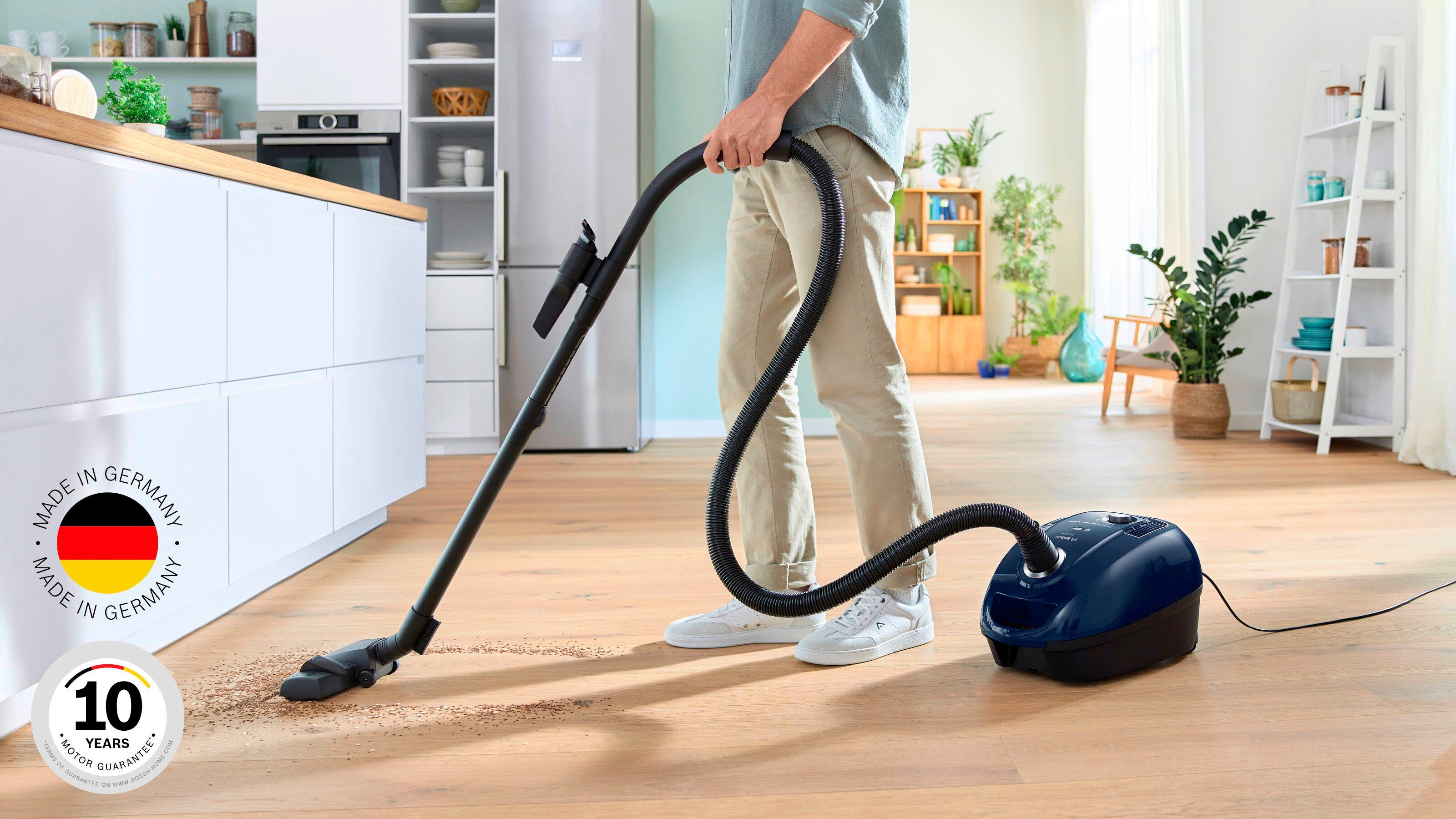 BOSCH Stofzuiger BGD38BU2 van 30% gerecyclede kunststof