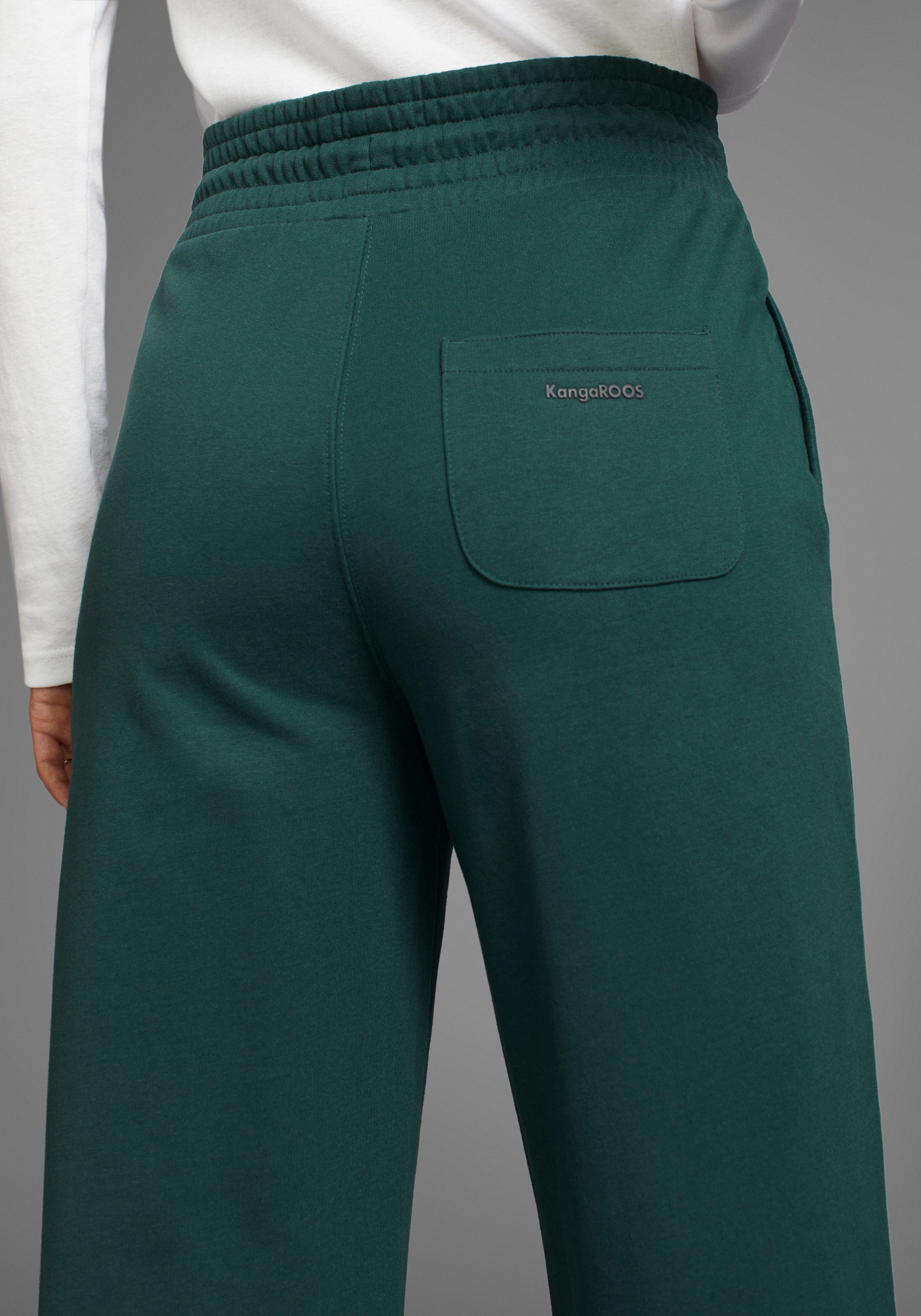 KangaROOS Joggingbroek met wijde pijpen - nieuwe kleuren