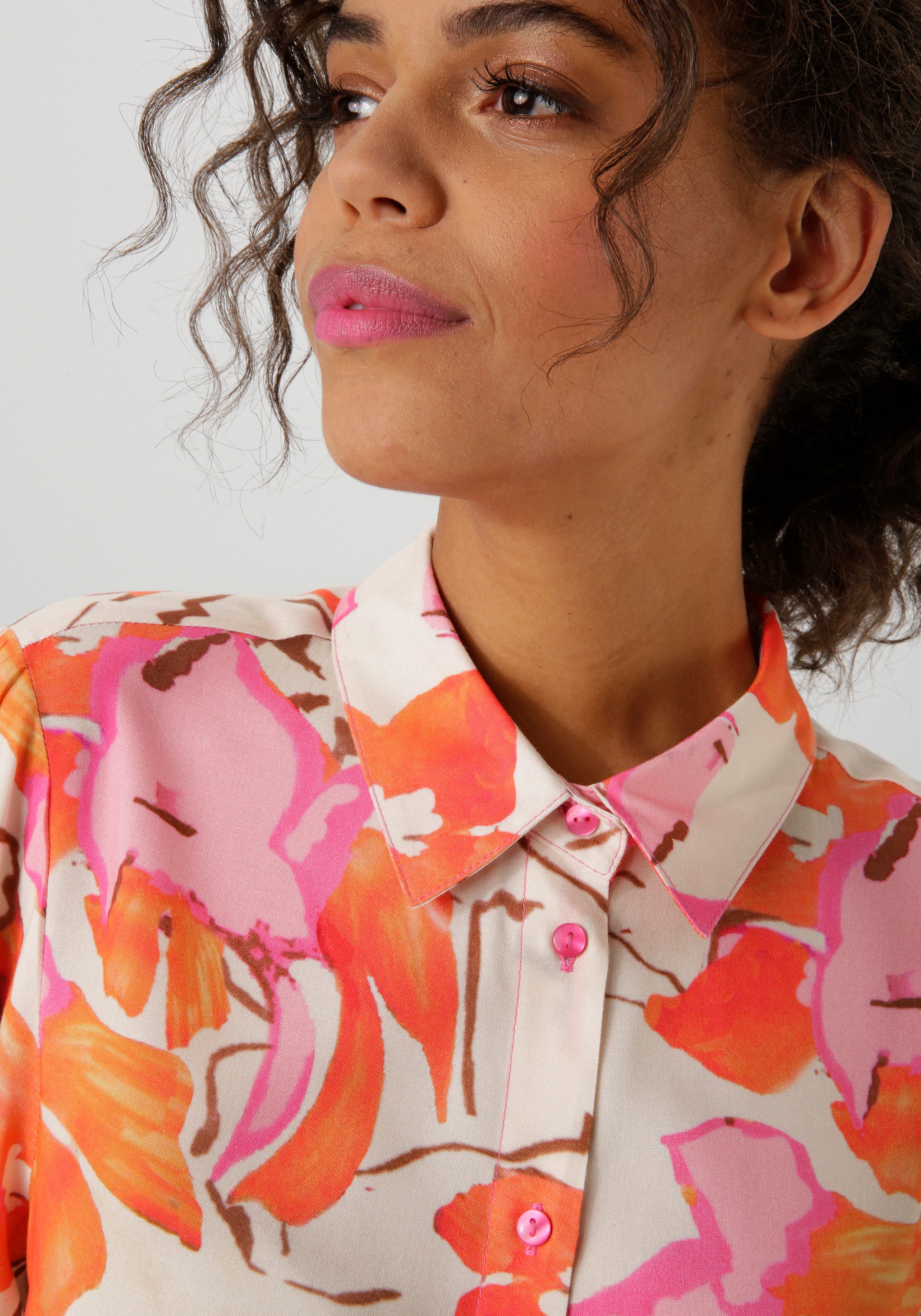 Aniston CASUAL Overhemdblouse met grootschalige, grafische bloemenprint - nieuwe collectie