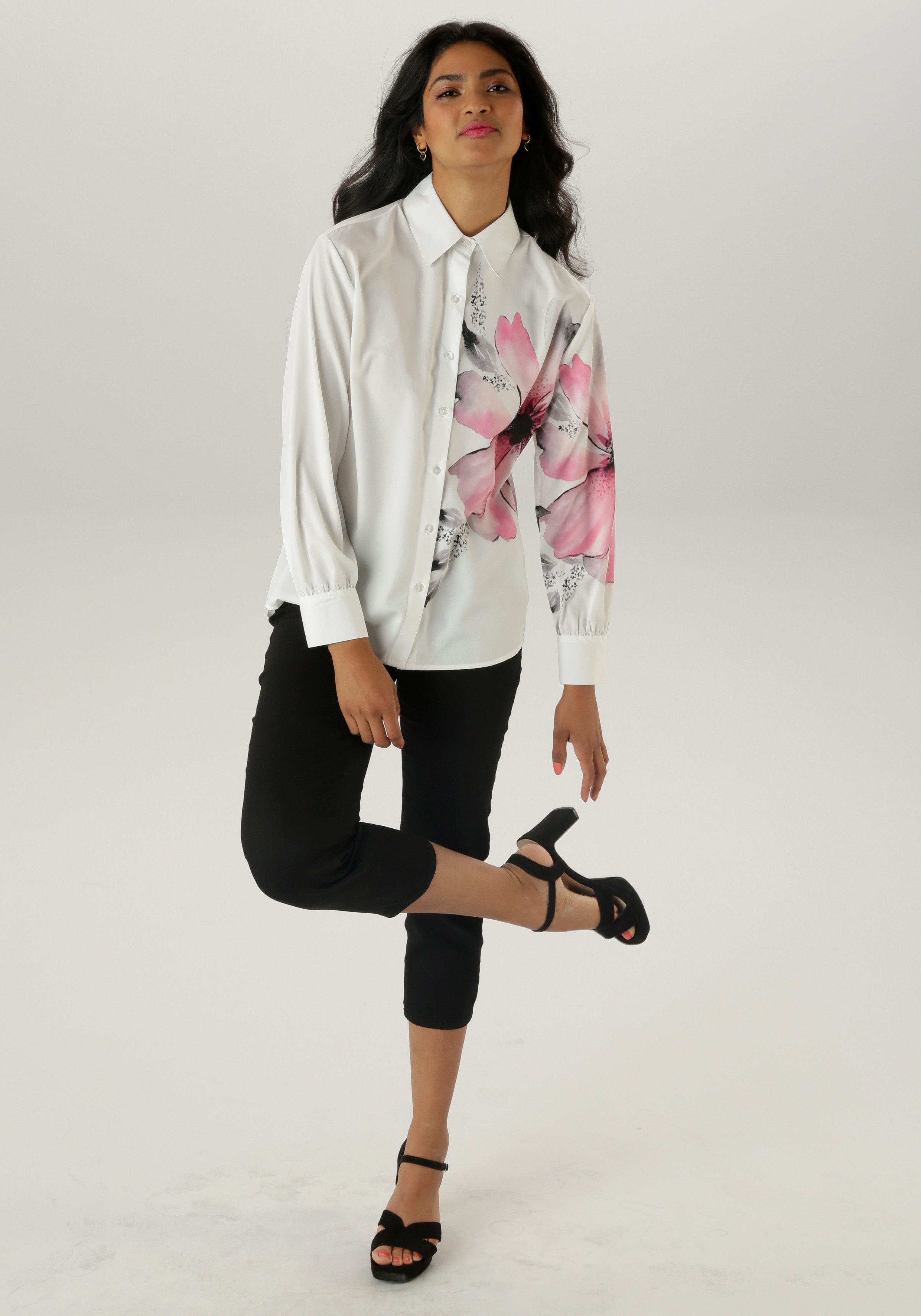 Aniston SELECTED Overhemdblouse met weelderig geplaatste bloemenprint - nieuwe kollectie