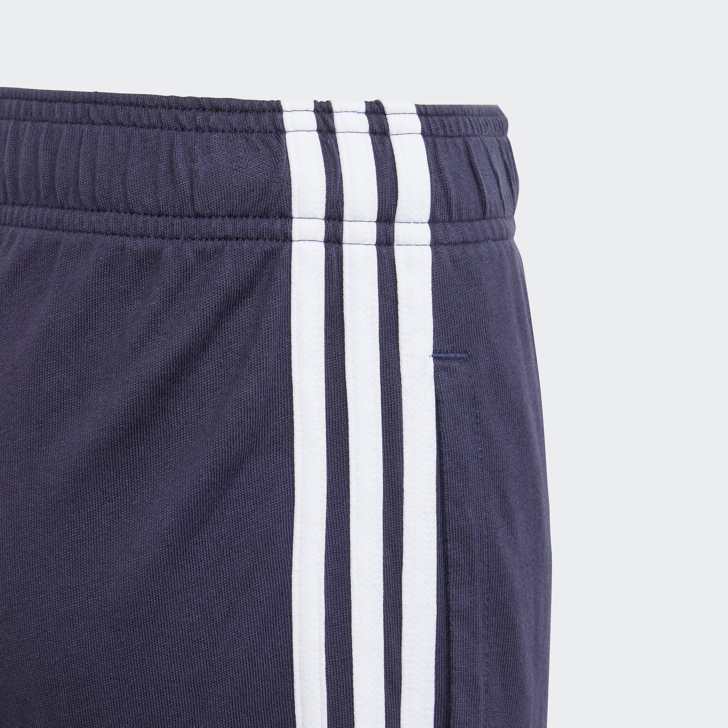 adidas Sportswear Short ESSENTIALS 3-STRIPES KNIT (1-delig)