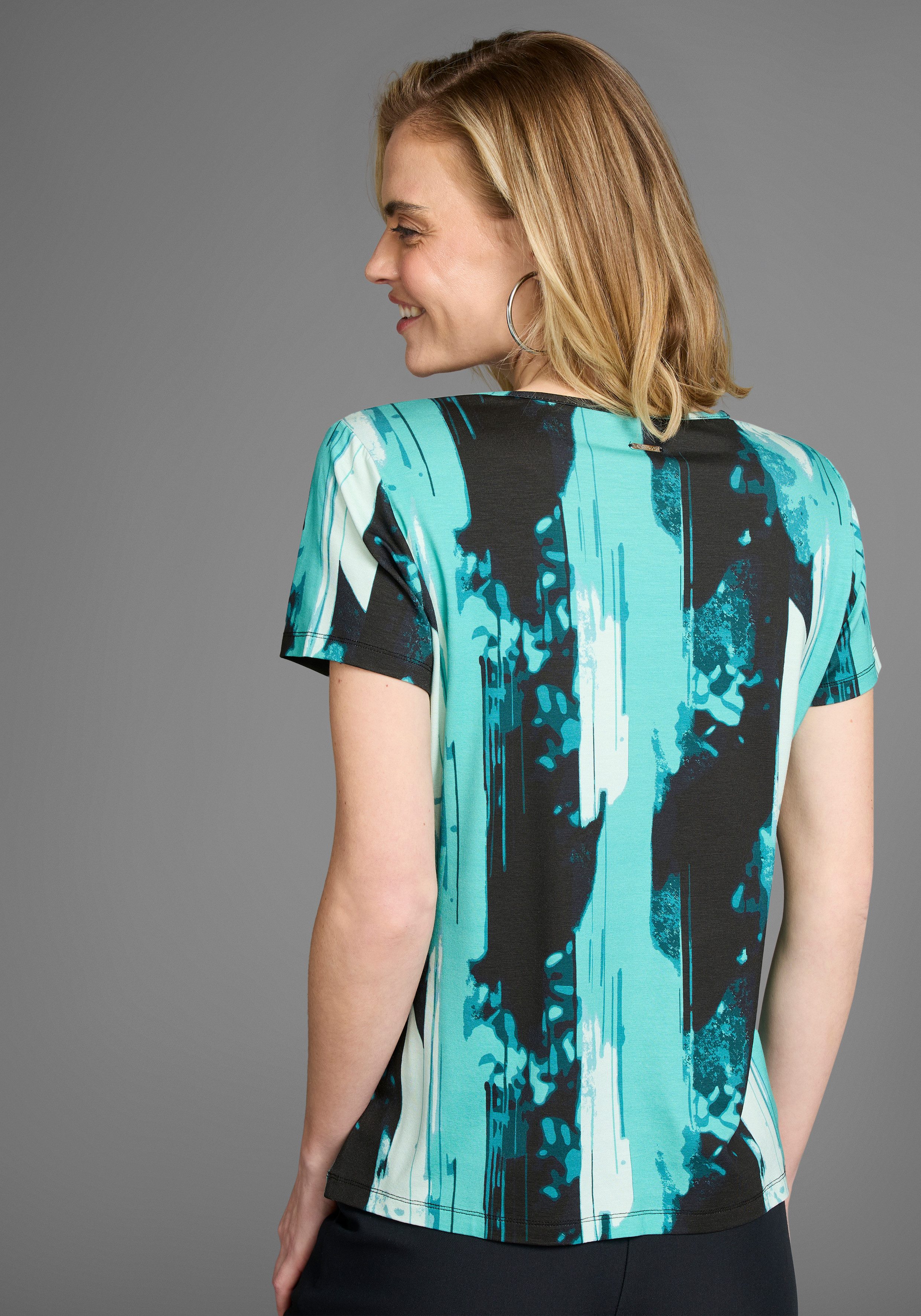 Laura Scott T-shirt