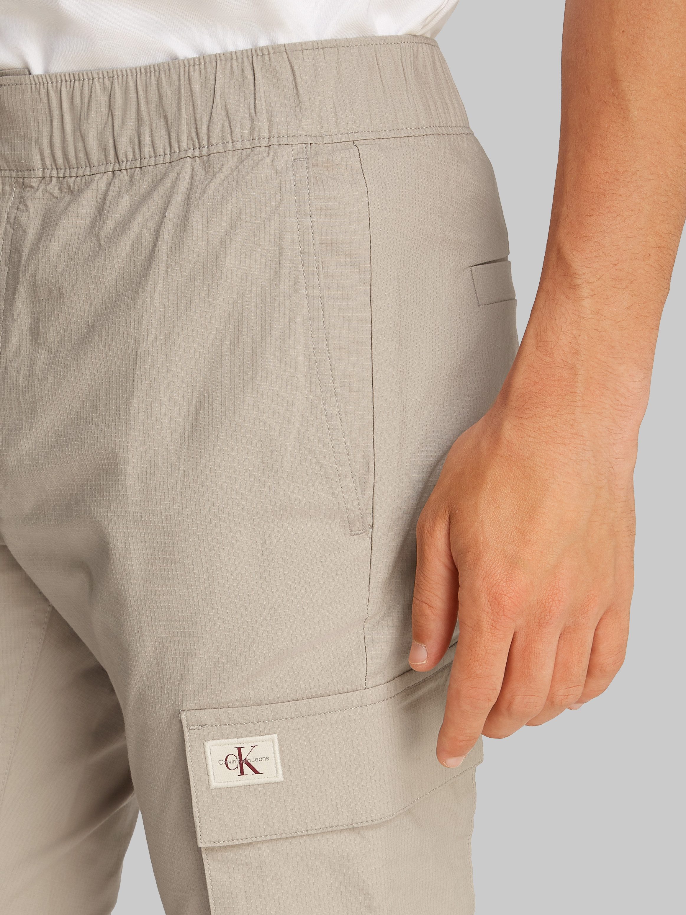 Calvin Klein Cargobroek SKINNY CARGO met logopatch