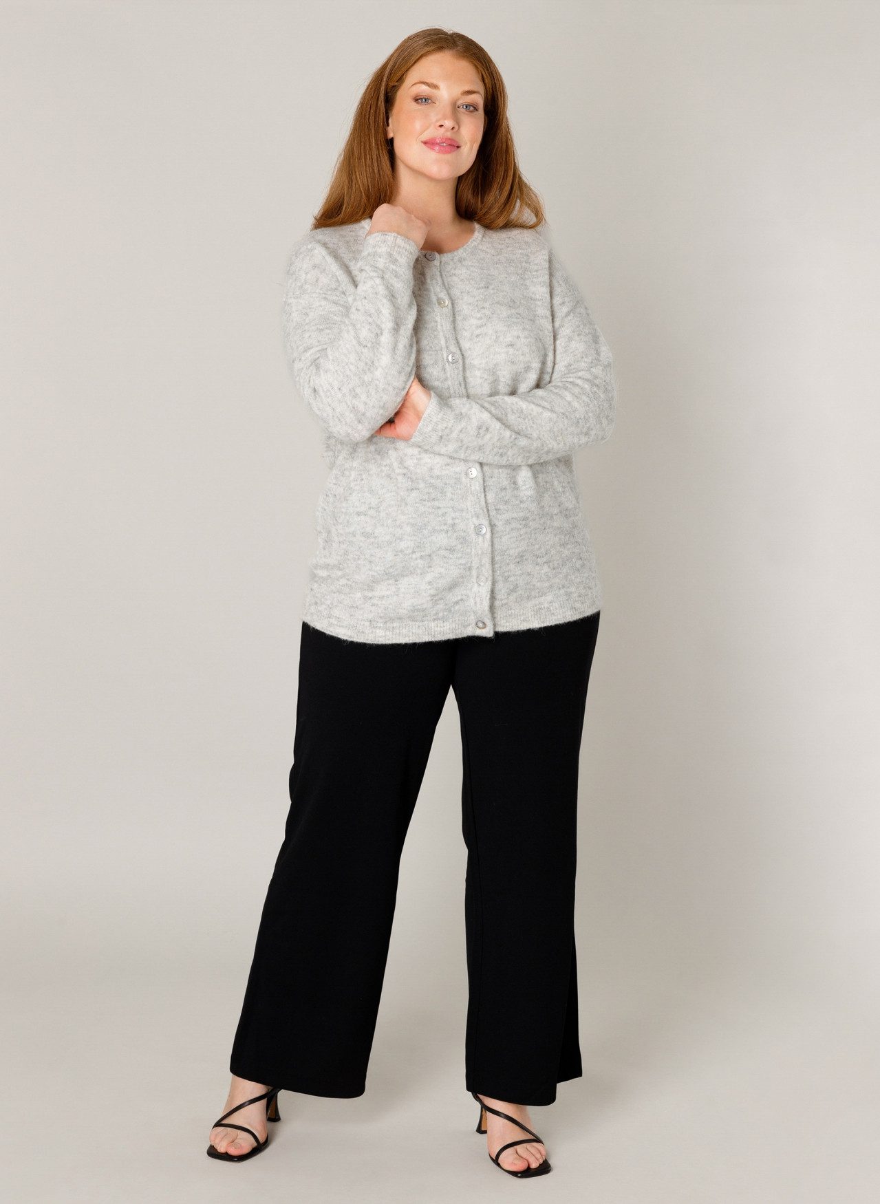 Base Level Curvy Cardigan Yulia