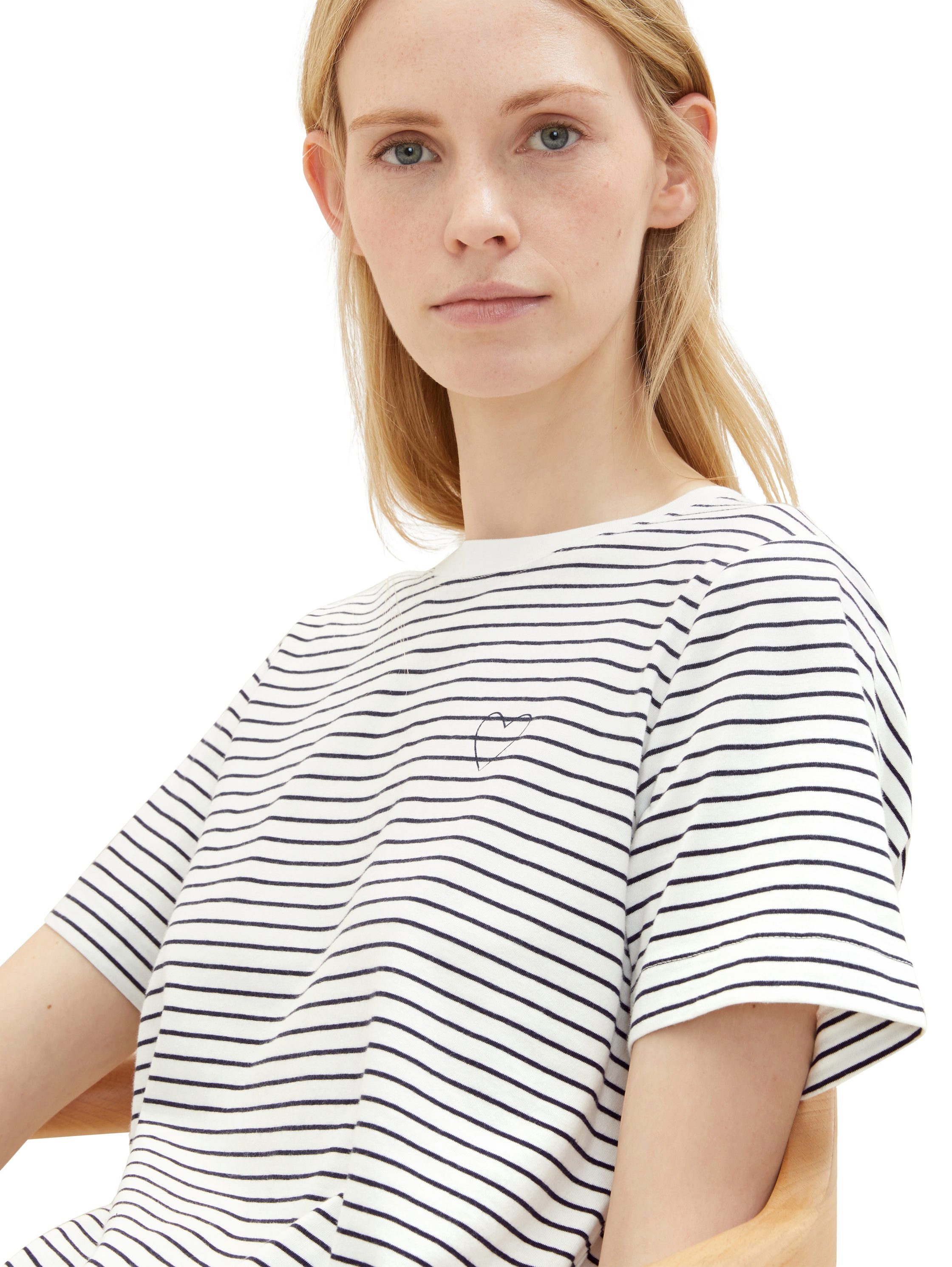 Tom Tailor Shirt met ronde hals met hartmotief als frontprint