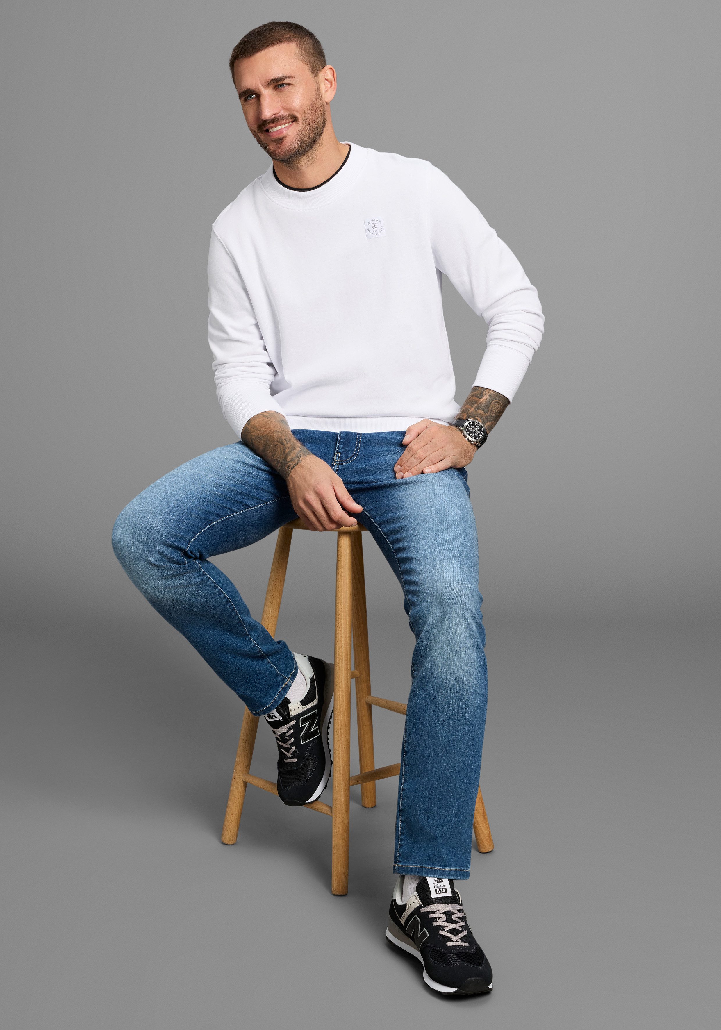 DELMAO Sweatshirt Langarm, regular fit, effen, basic-stijl