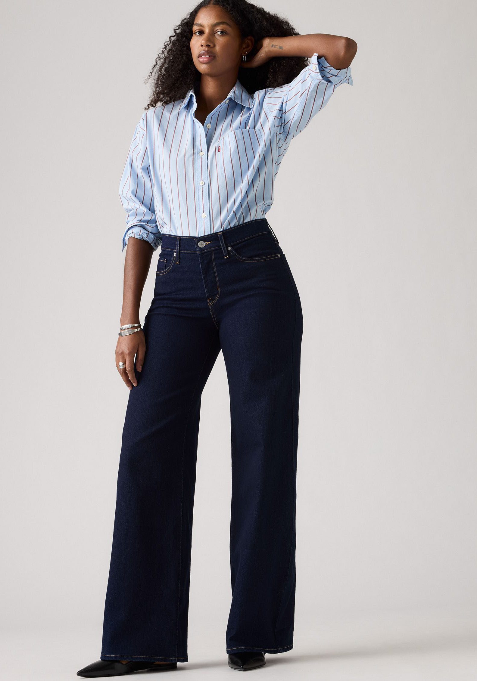 Levi's® Wijde Jeans 318 SHAPING in five-pocketsstijl