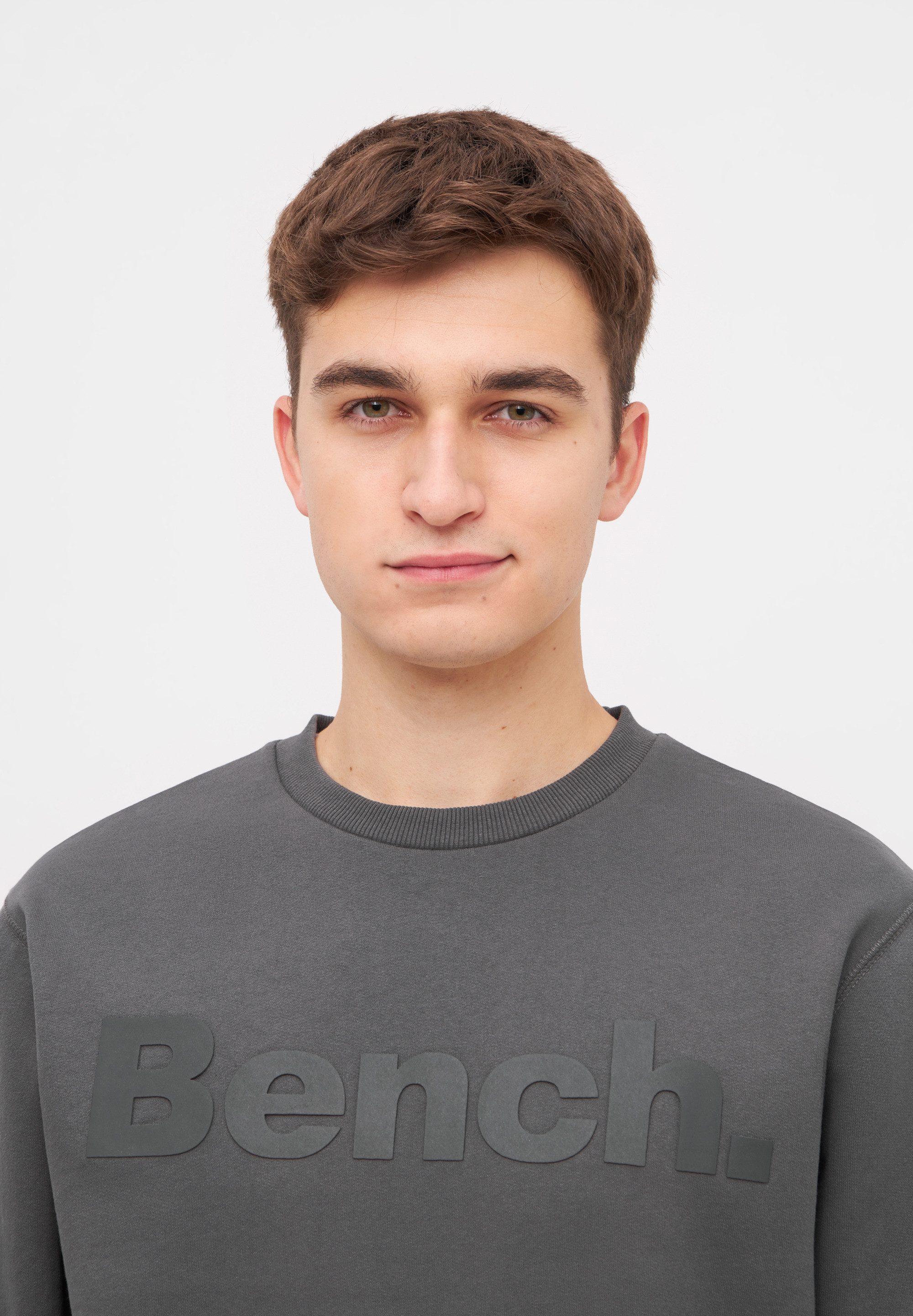 Bench. Sweater LALOND