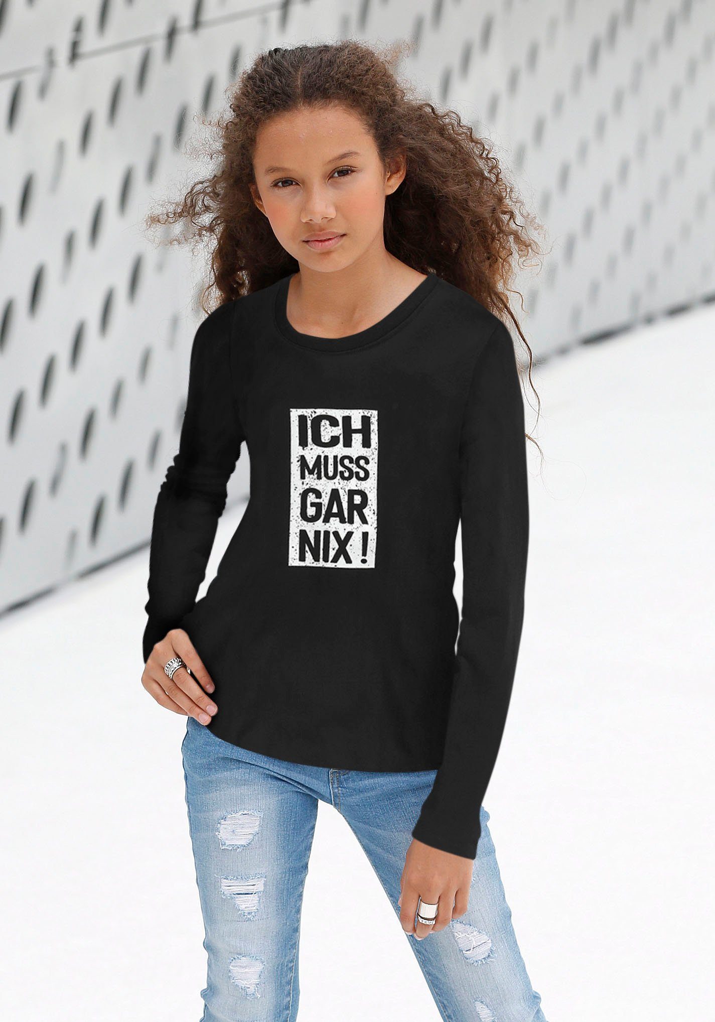 KIDSWORLD Shirt met lange mouwen Ich muss gar nix! Lange mouwen, basic pasvorm, bedrukt, ronde hals